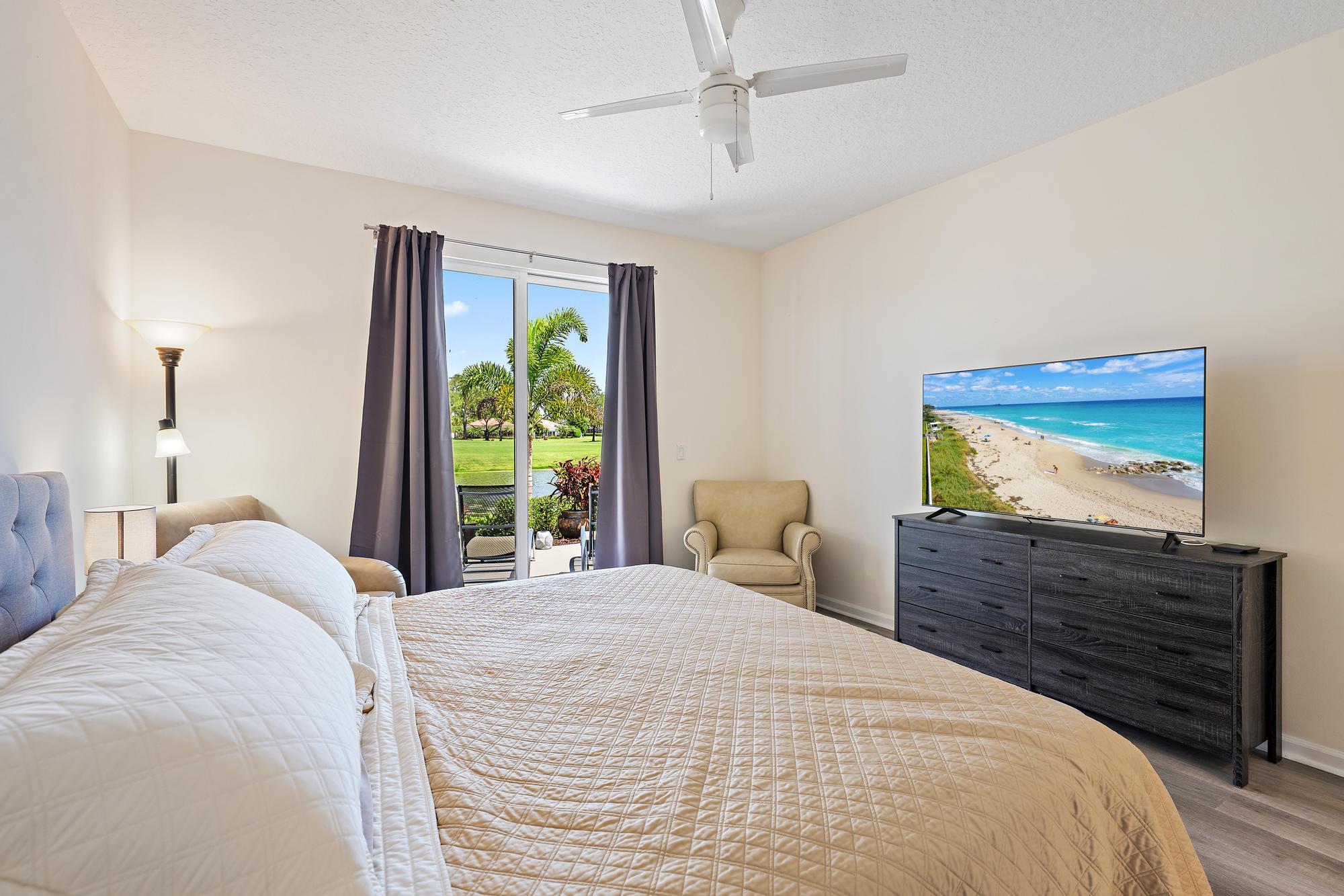 8232 Heritage Club, West Palm Beach FL 33412