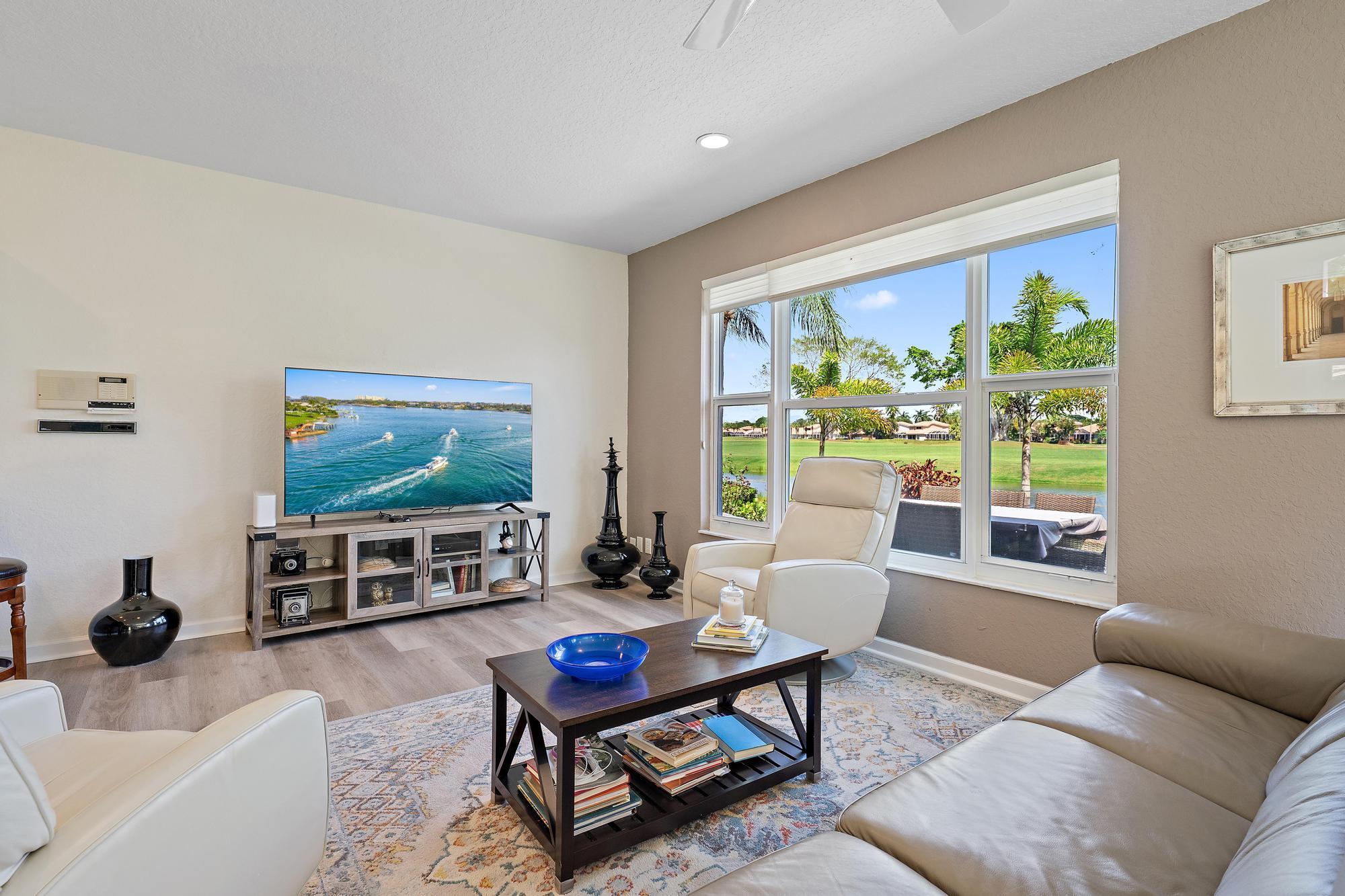 8232 Heritage Club, West Palm Beach FL 33412