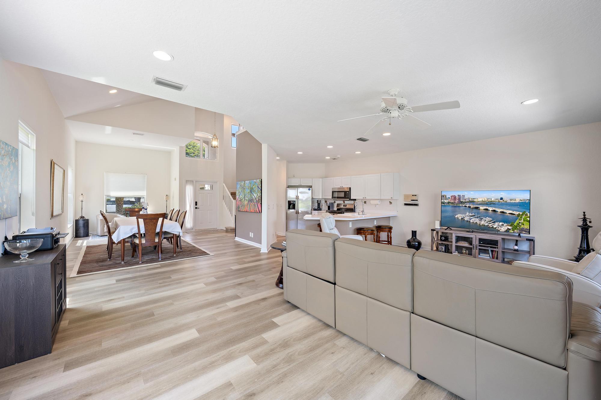 8232 Heritage Club, West Palm Beach FL 33412