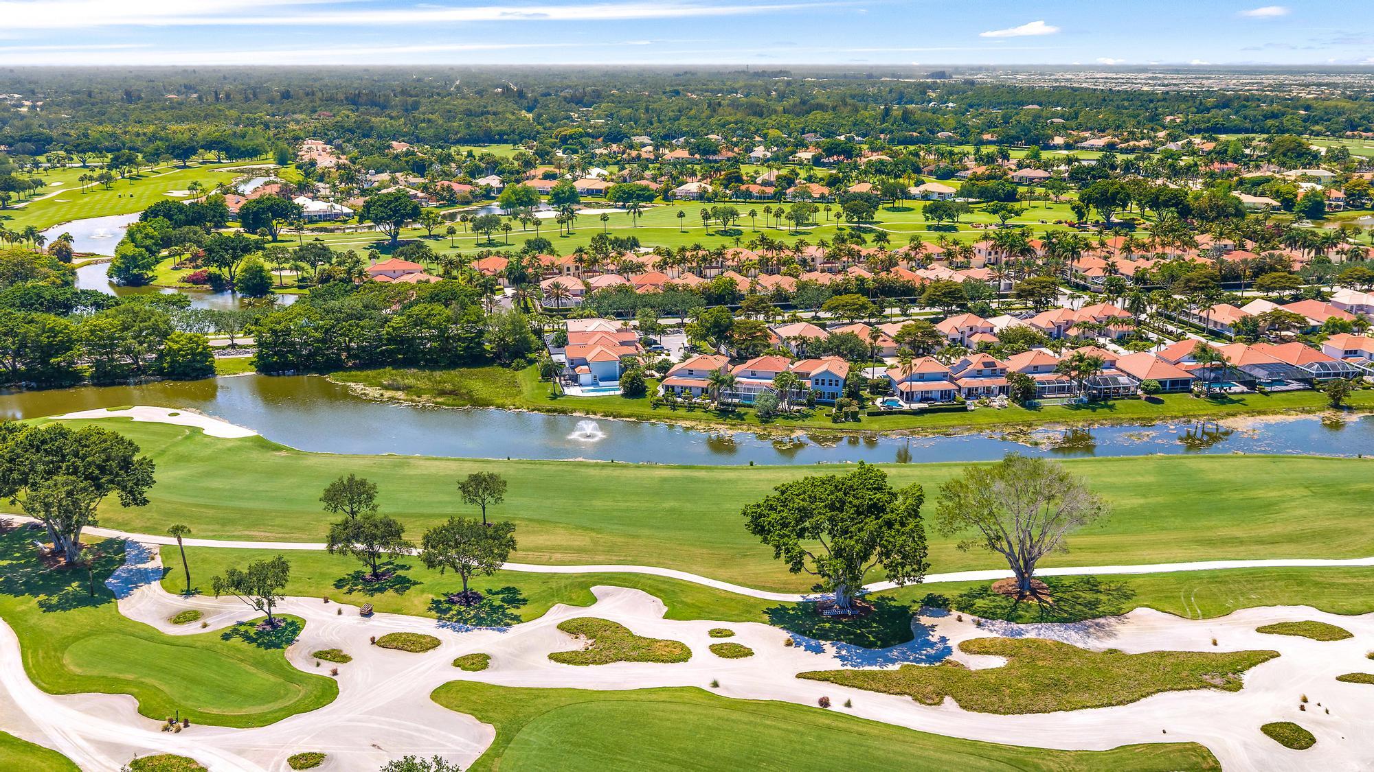 8232 Heritage Club, West Palm Beach FL 33412