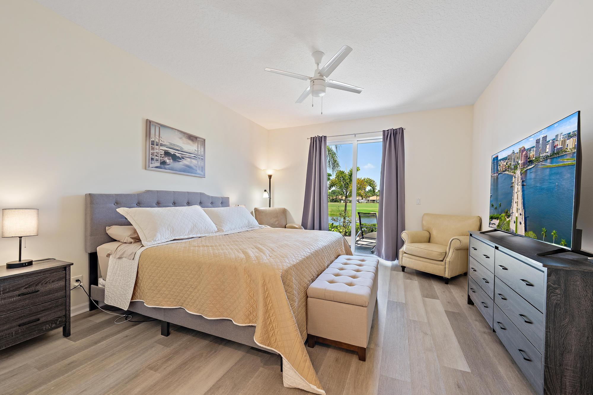 8232 Heritage Club, West Palm Beach FL 33412