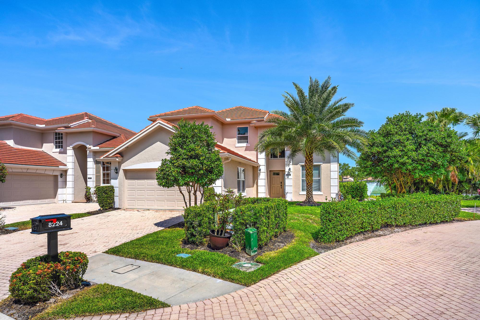 8232 Heritage Club, West Palm Beach FL 33412