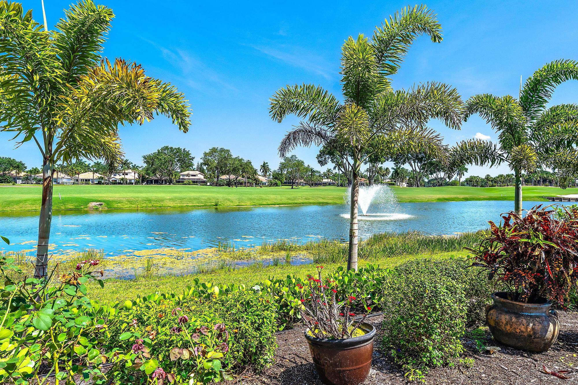 8232 Heritage Club, West Palm Beach FL 33412
