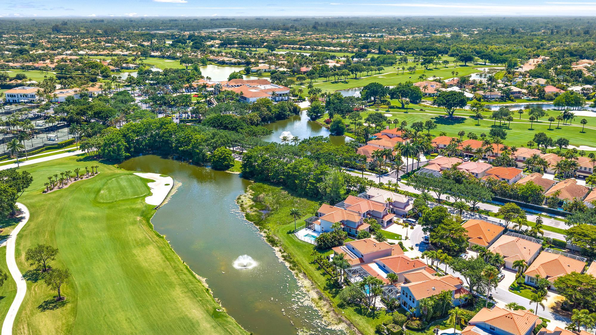 8232 Heritage Club, West Palm Beach FL 33412