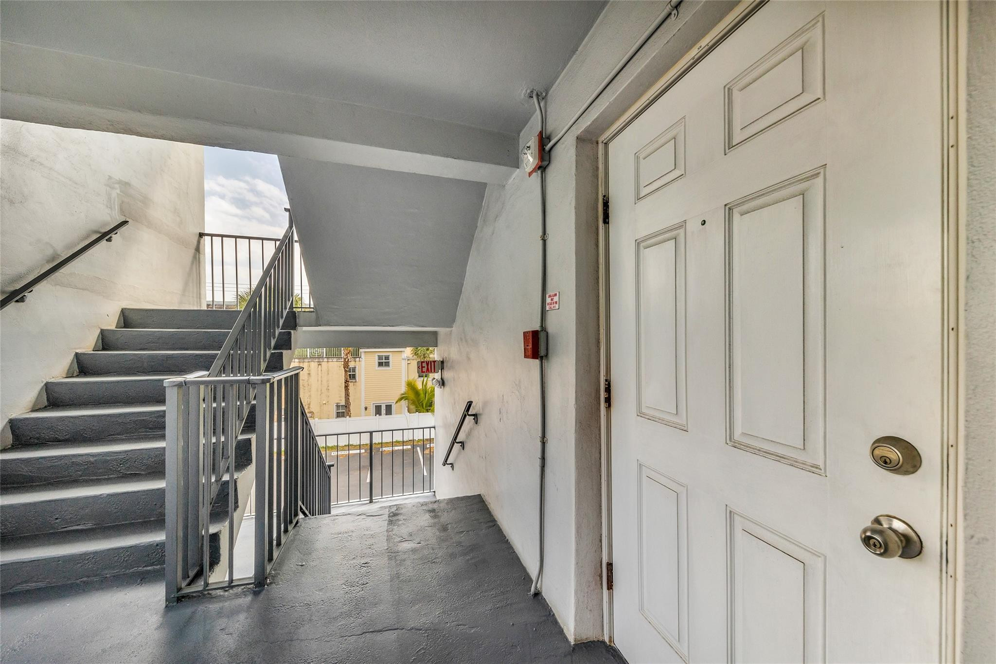 611 NE 14th #306, Fort Lauderdale FL 33304