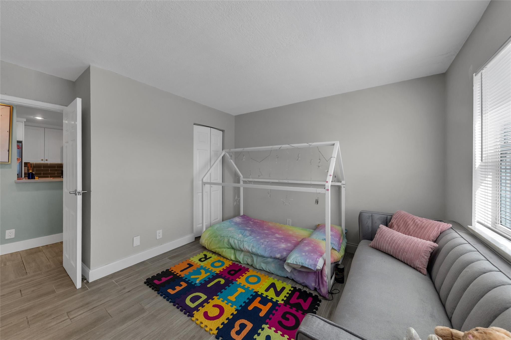 611 NE 14th #306, Fort Lauderdale FL 33304