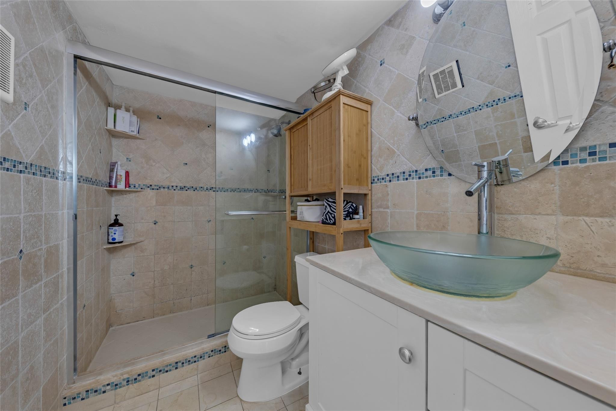 611 NE 14th #306, Fort Lauderdale FL 33304