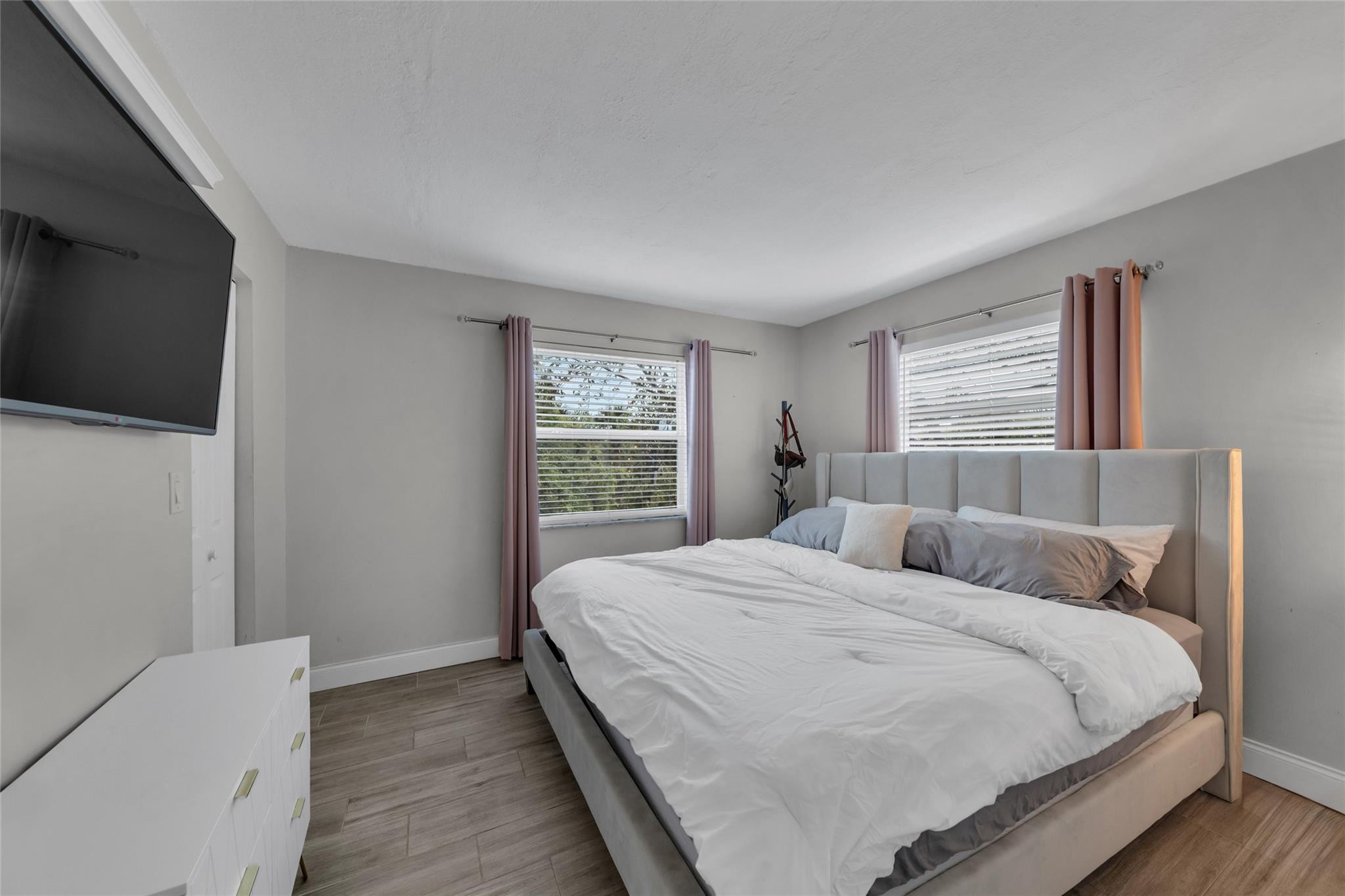 611 NE 14th #306, Fort Lauderdale FL 33304