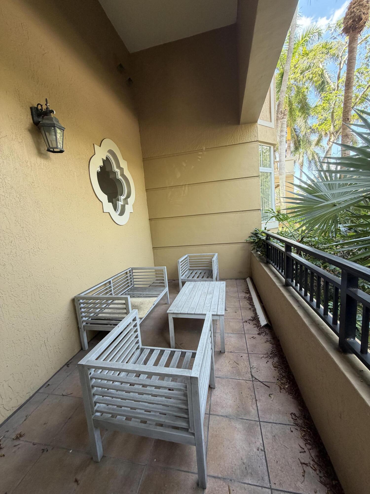 16102 Emerald Estates #128, Weston FL 33331