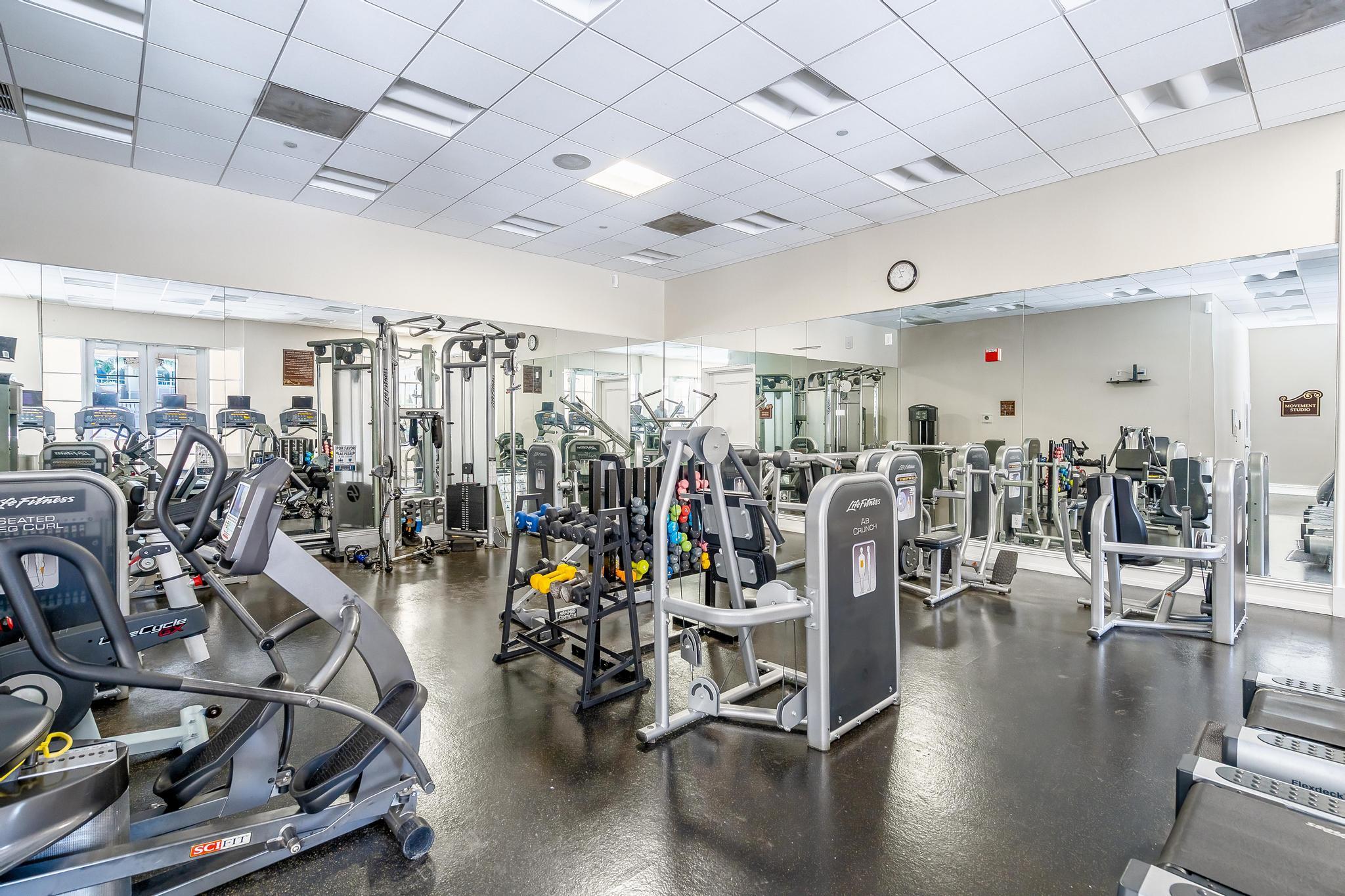 16102 Emerald Estates #128, Weston FL 33331