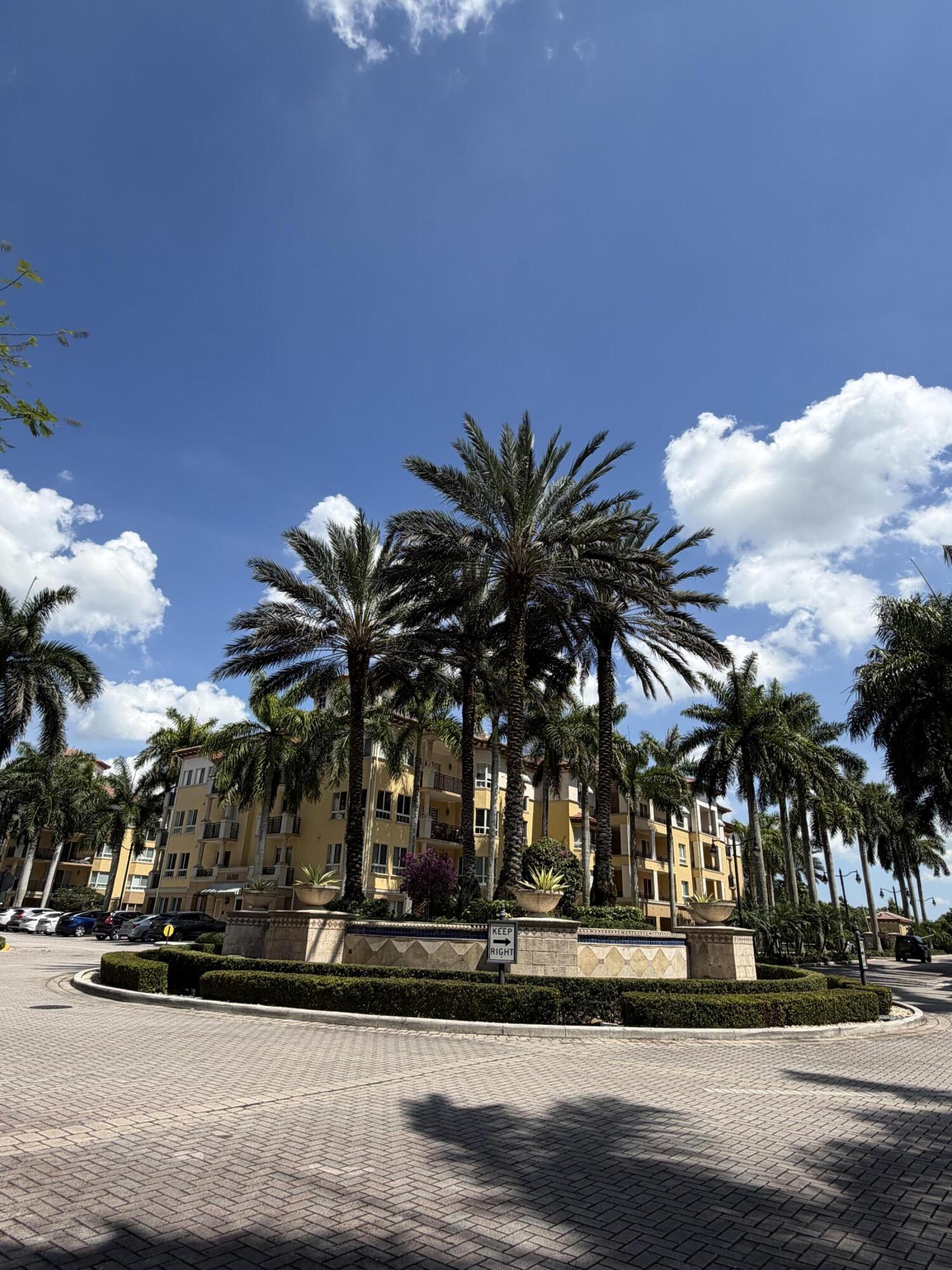 16102 Emerald Estates #128, Weston FL 33331