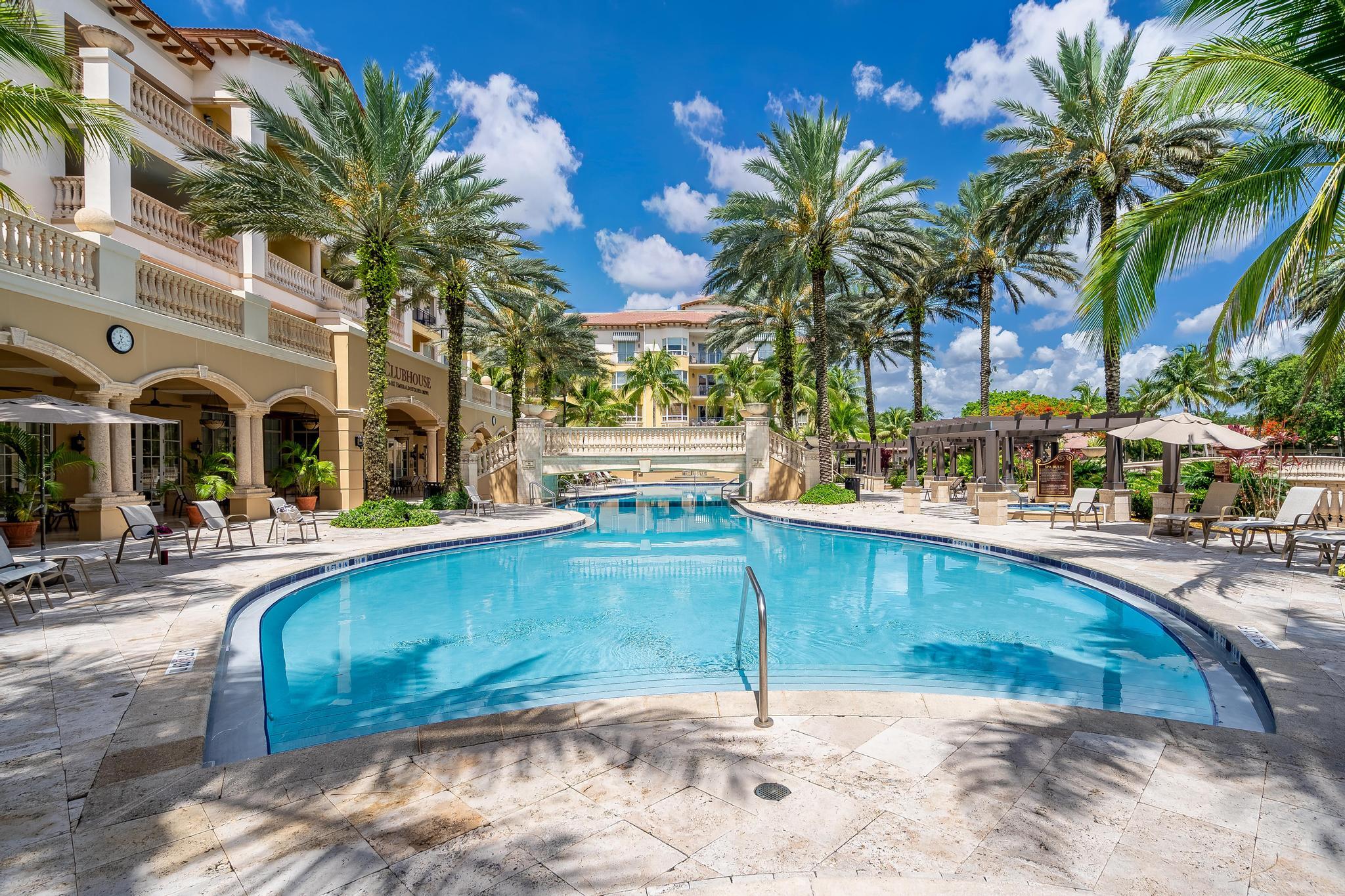 16102 Emerald Estates #128, Weston FL 33331