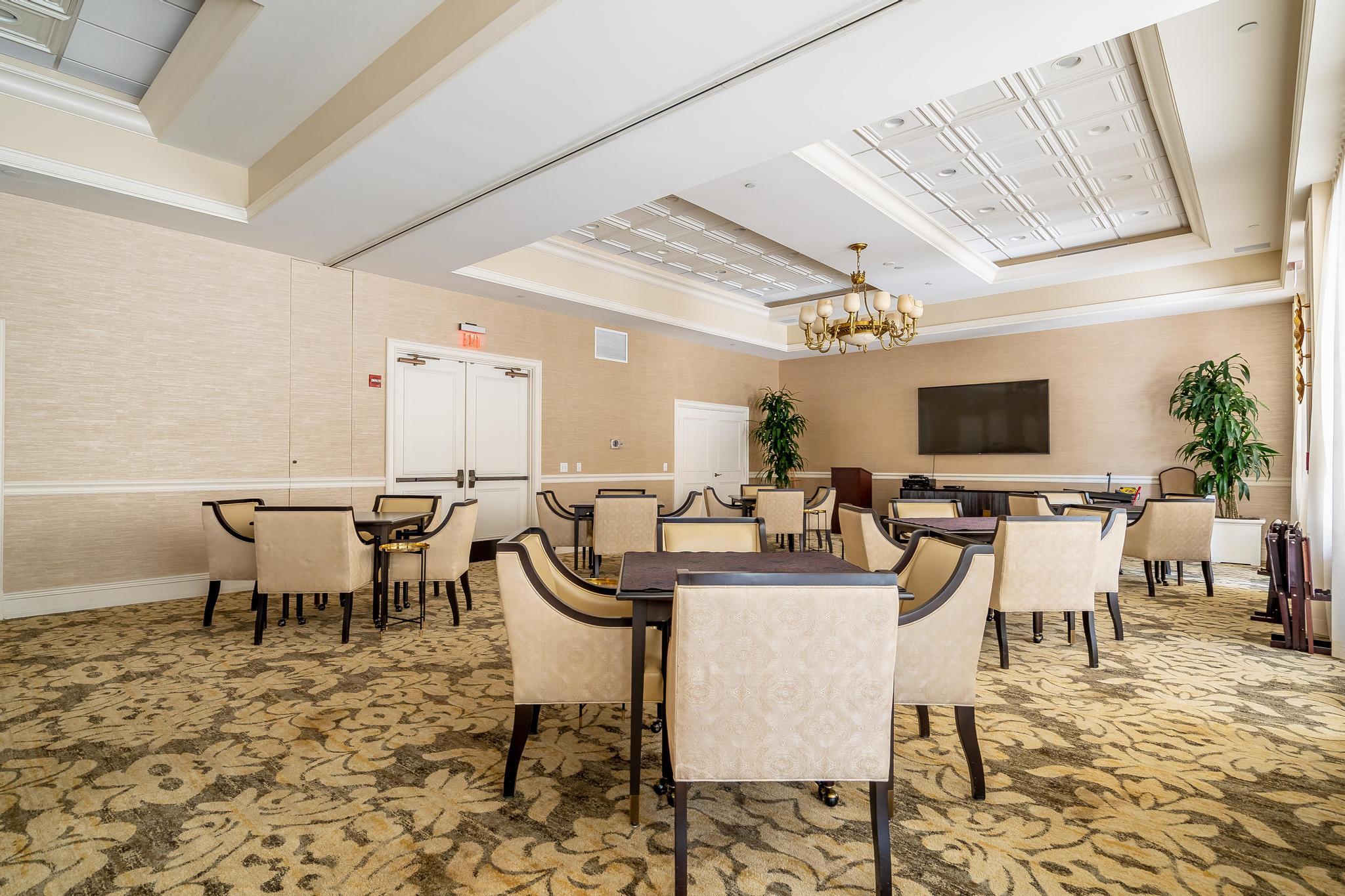 16102 Emerald Estates #128, Weston FL 33331