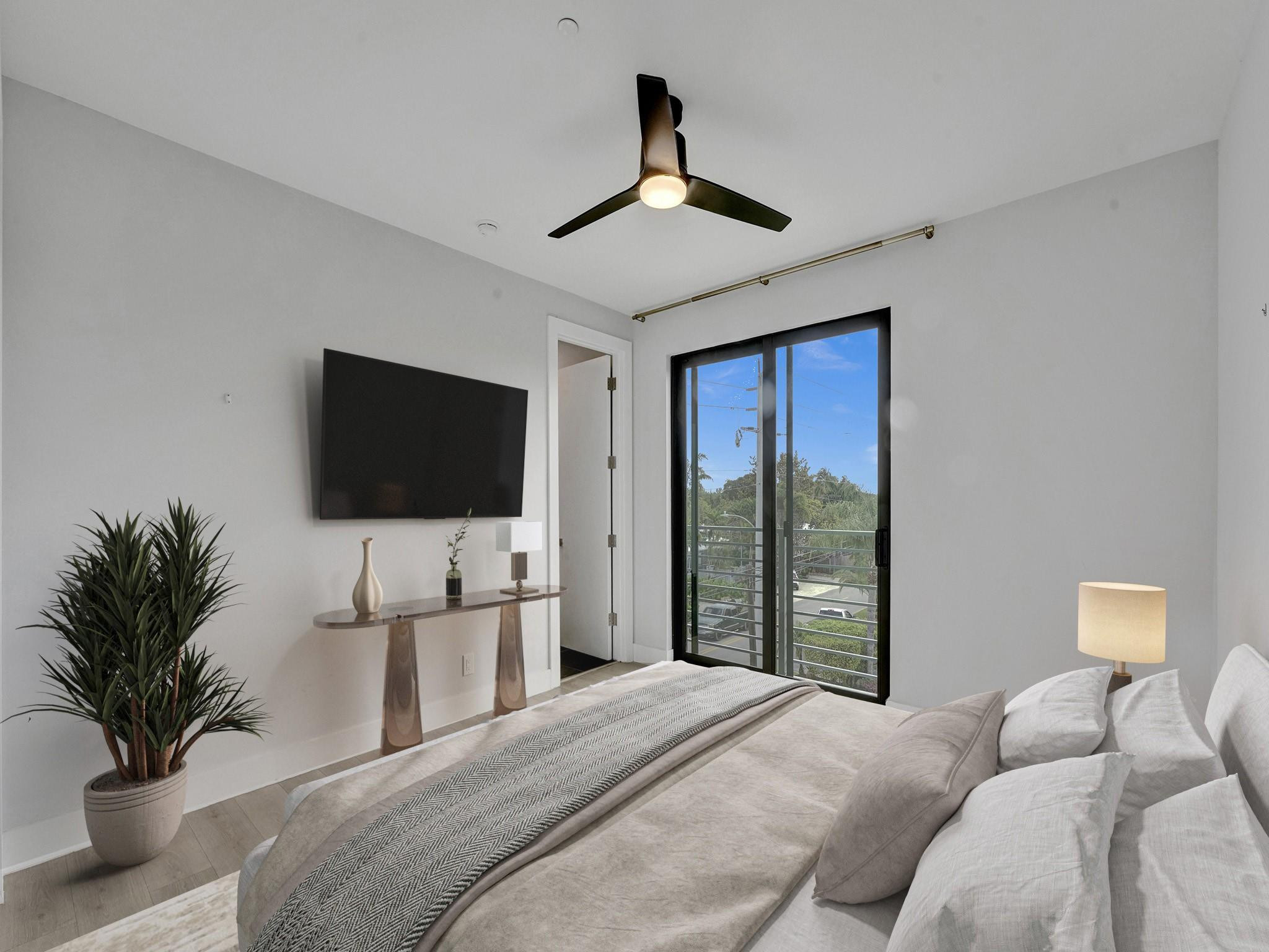 924 NE 4th, Fort Lauderdale FL 33301
