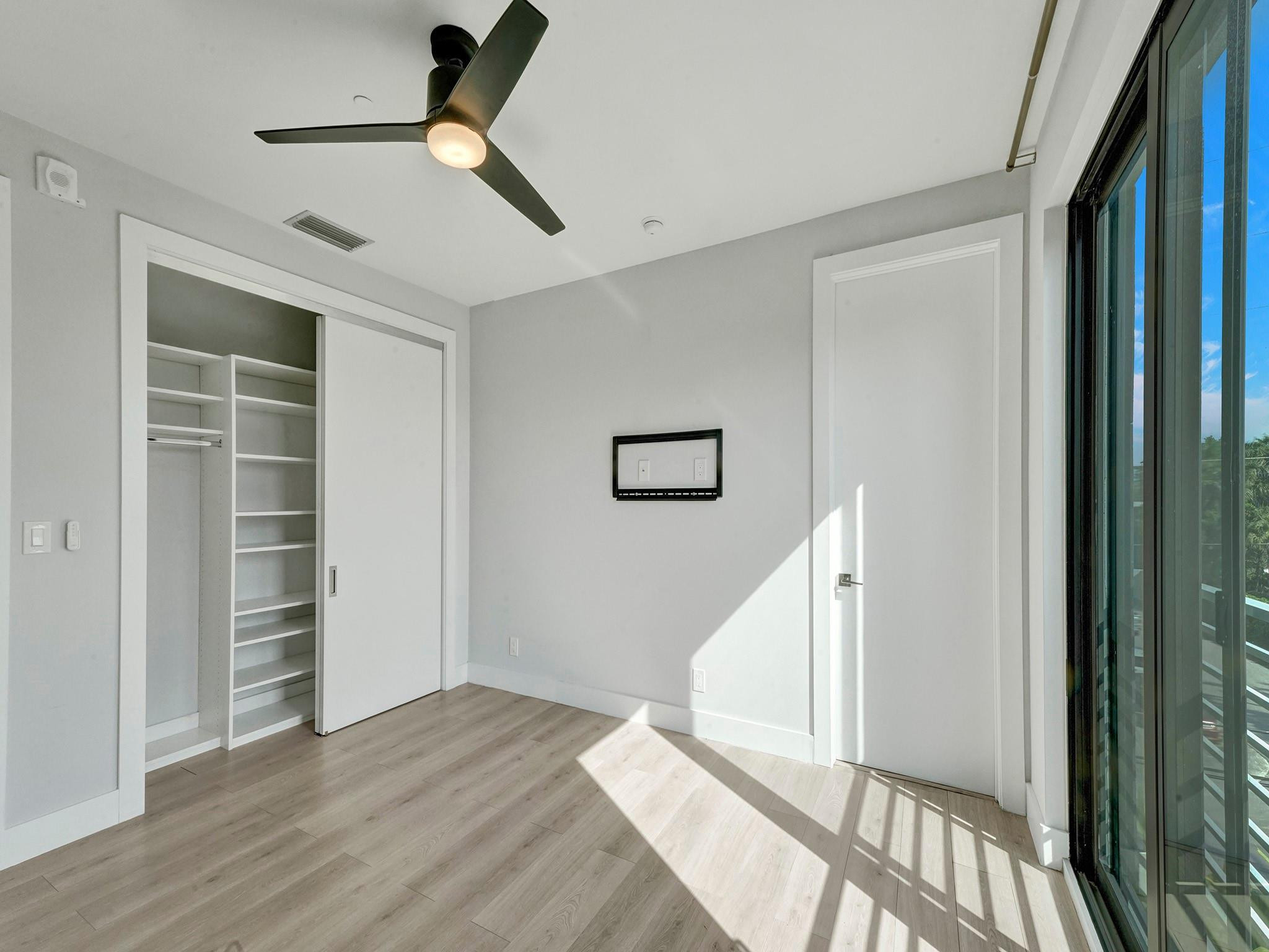 924 NE 4th, Fort Lauderdale FL 33301