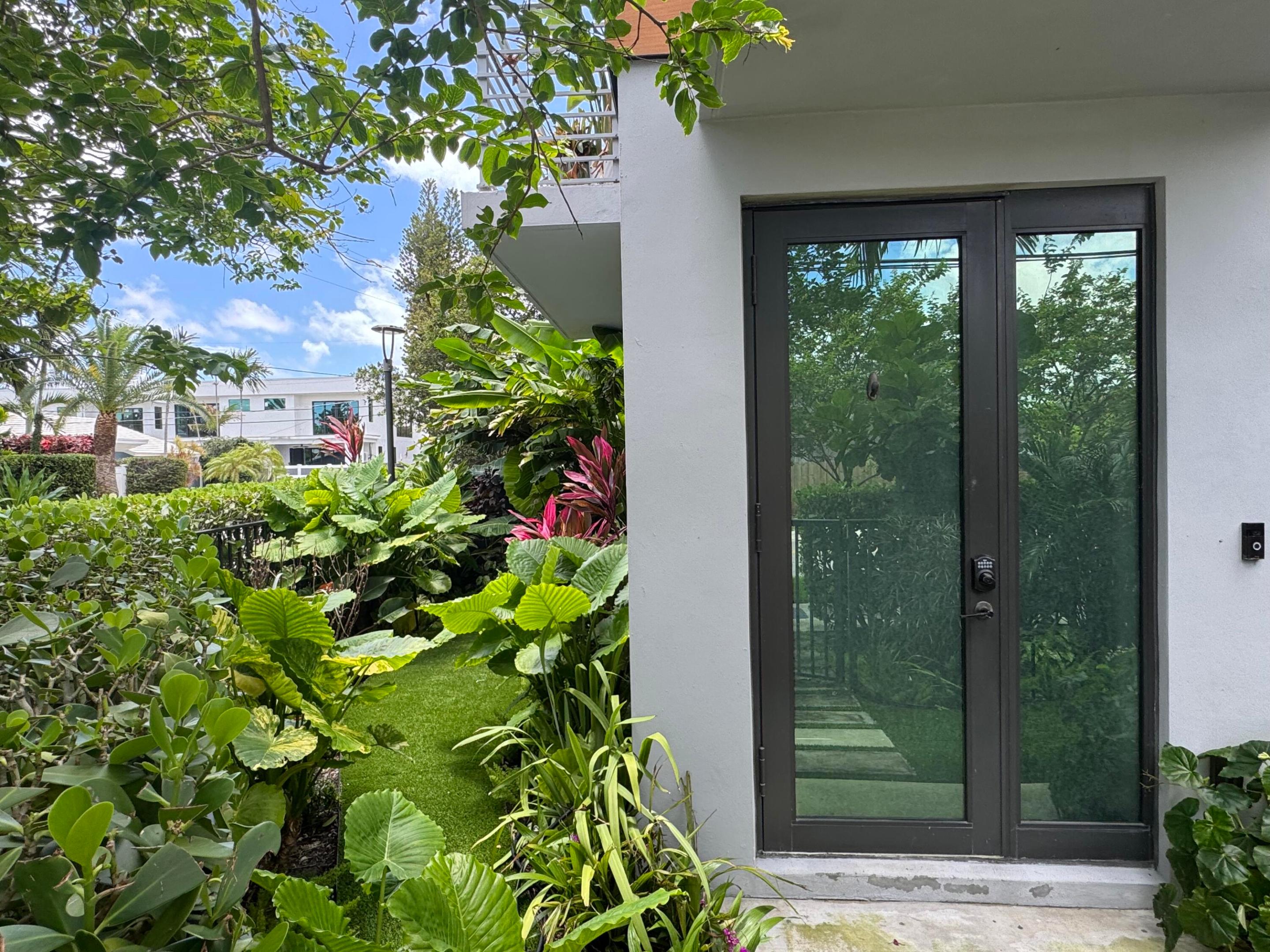 924 NE 4th, Fort Lauderdale FL 33301