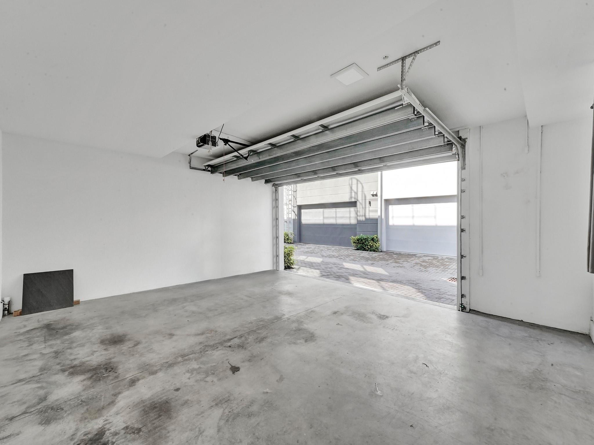924 NE 4th, Fort Lauderdale FL 33301
