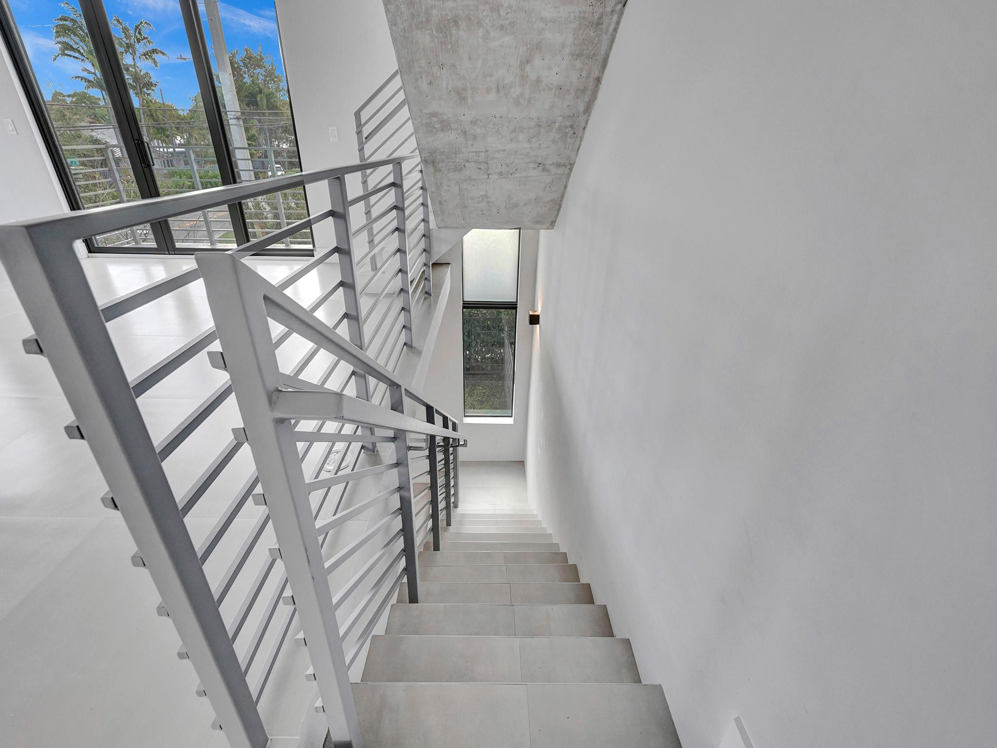 924 NE 4th, Fort Lauderdale FL 33301