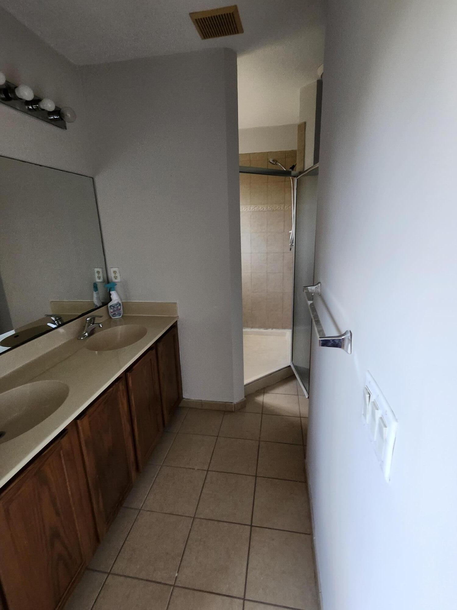 6097 United, West Palm Beach FL 33411