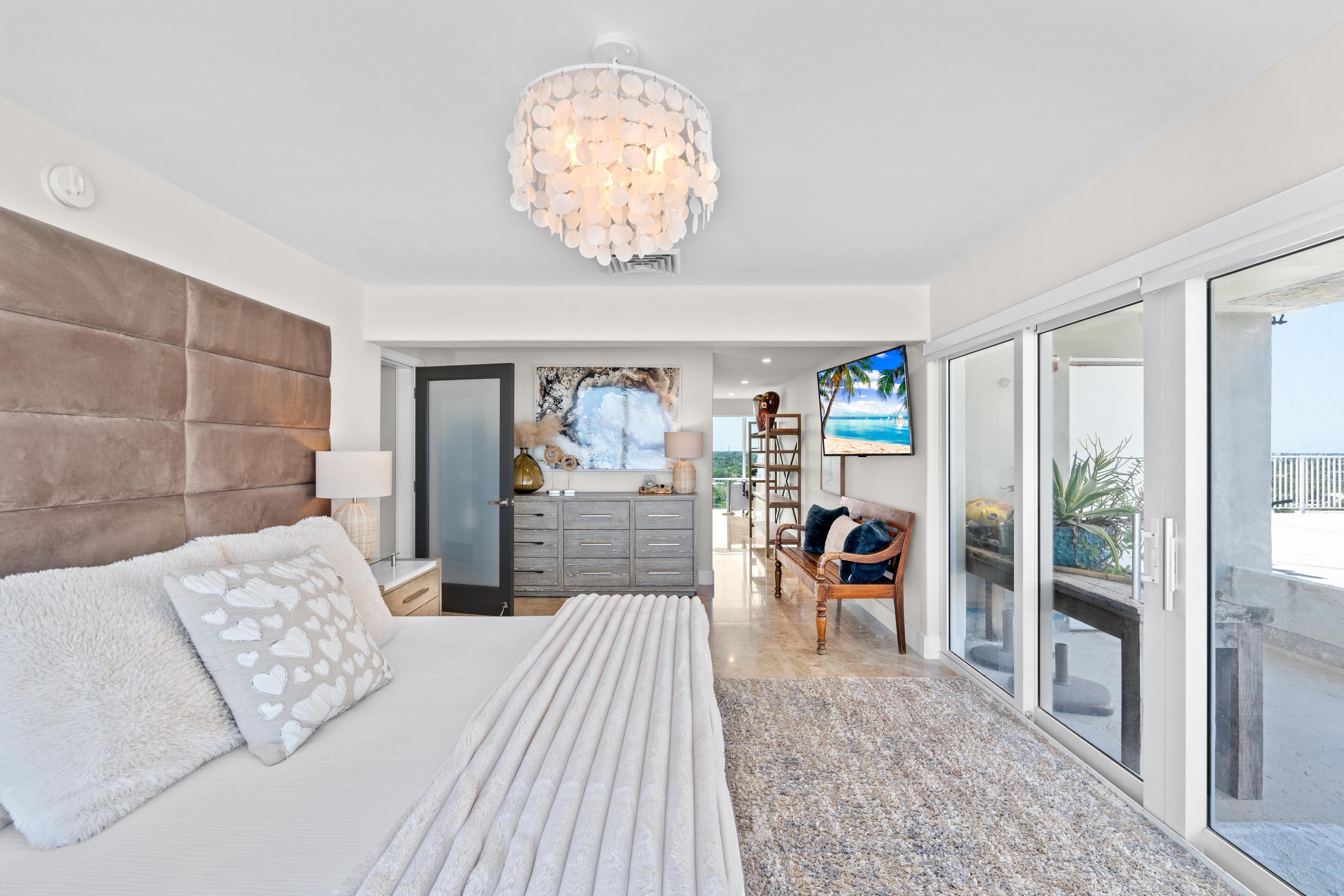 1160 Hillsboro Mile #Ph, Hillsboro Beach FL 33062