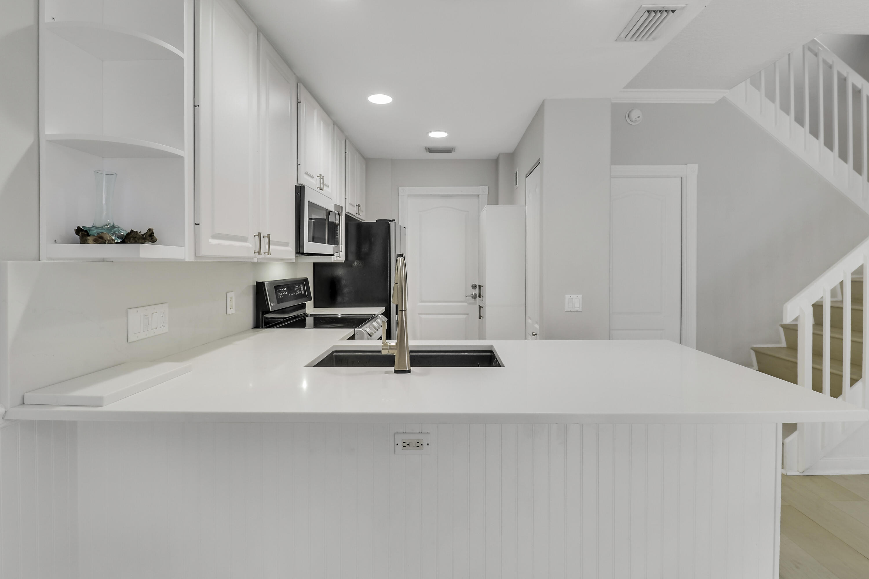 23 Live Oak, Tequesta FL 33469