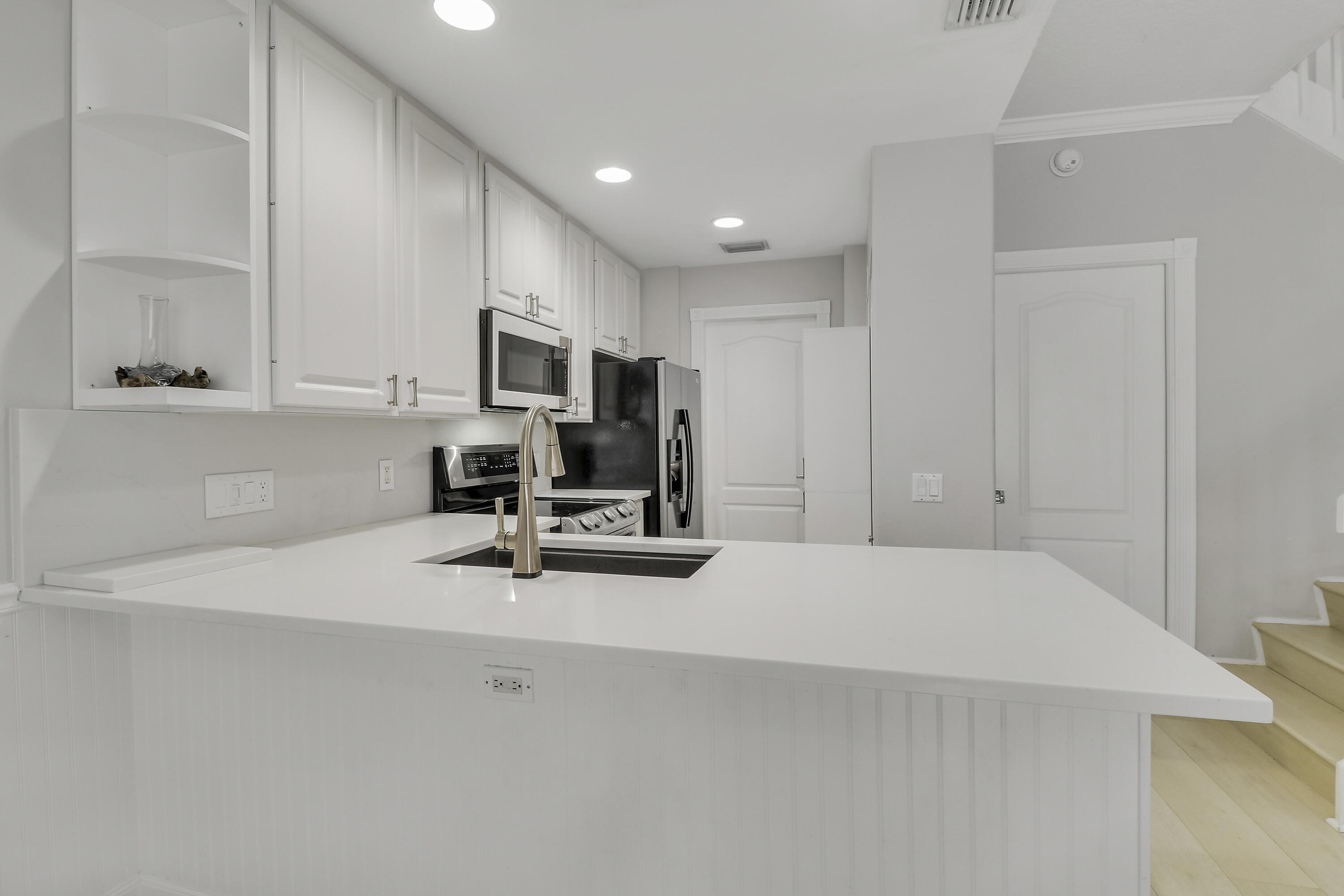 23 Live Oak, Tequesta FL 33469