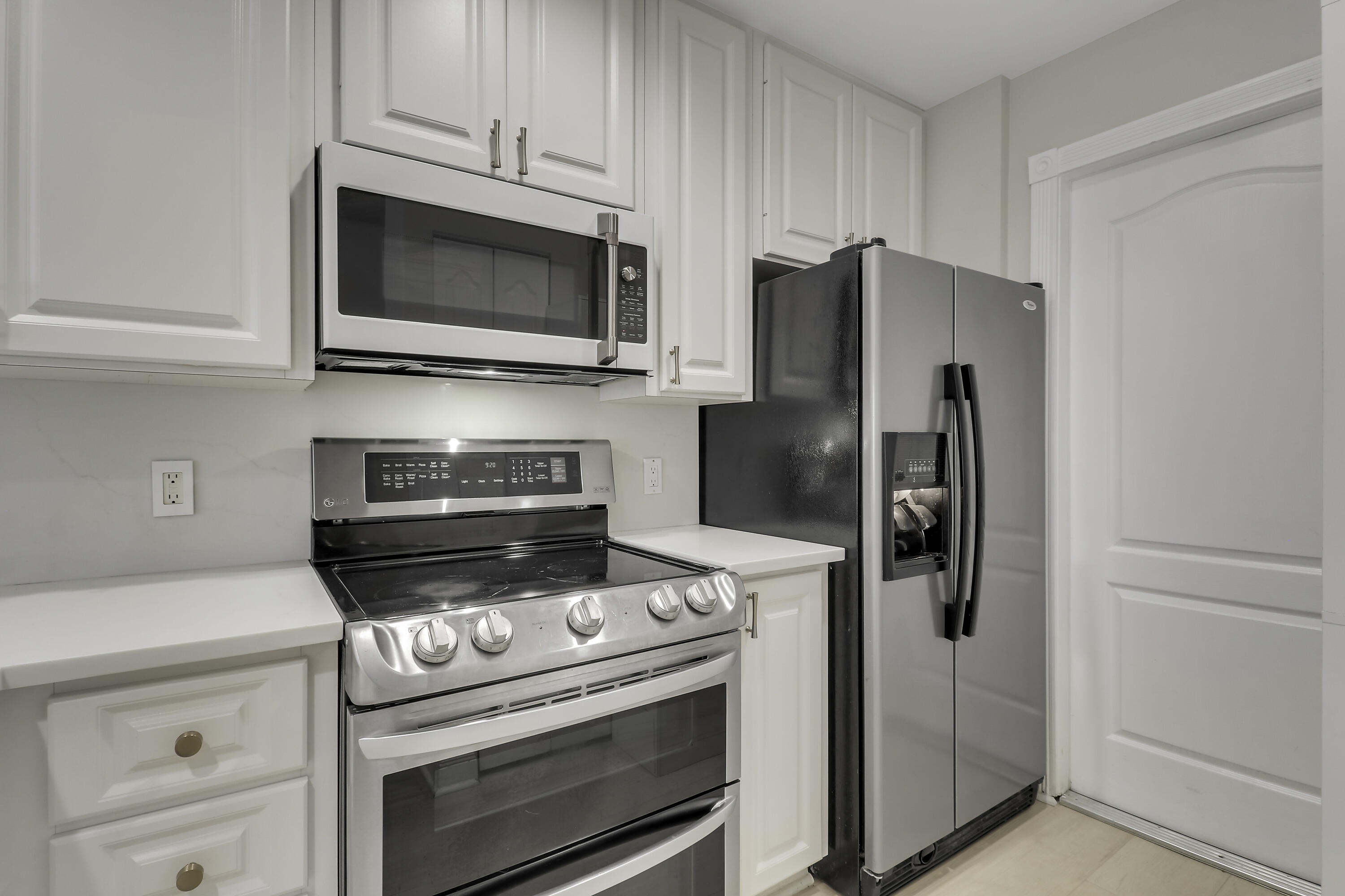 23 Live Oak, Tequesta FL 33469