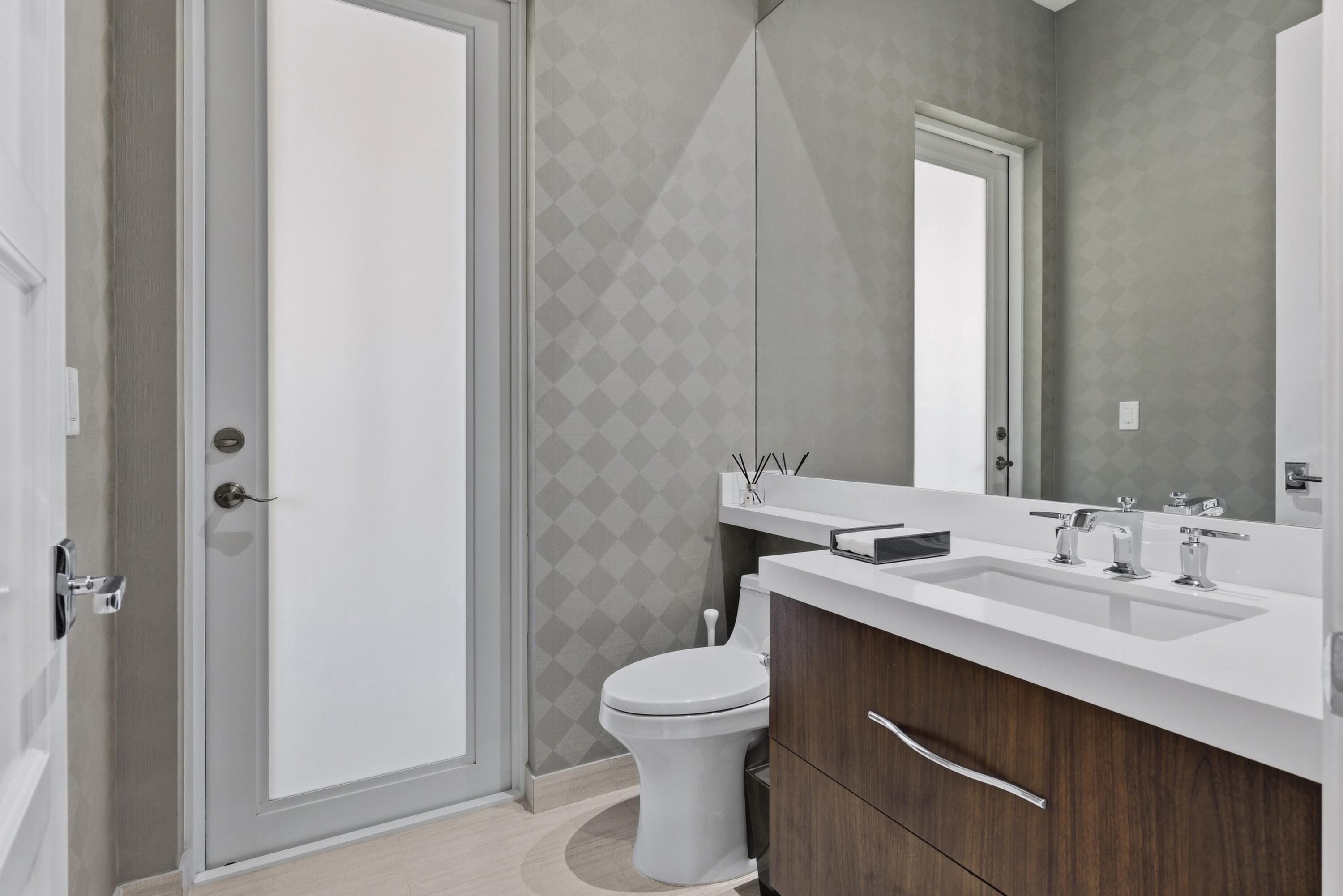 17661 Scarsdale, Boca Raton FL 33496