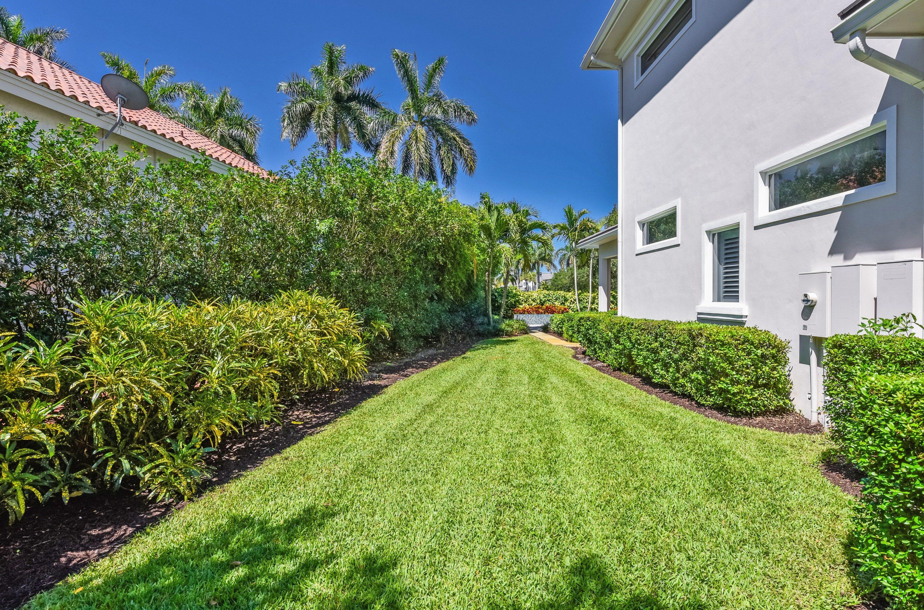 17661 Scarsdale, Boca Raton FL 33496