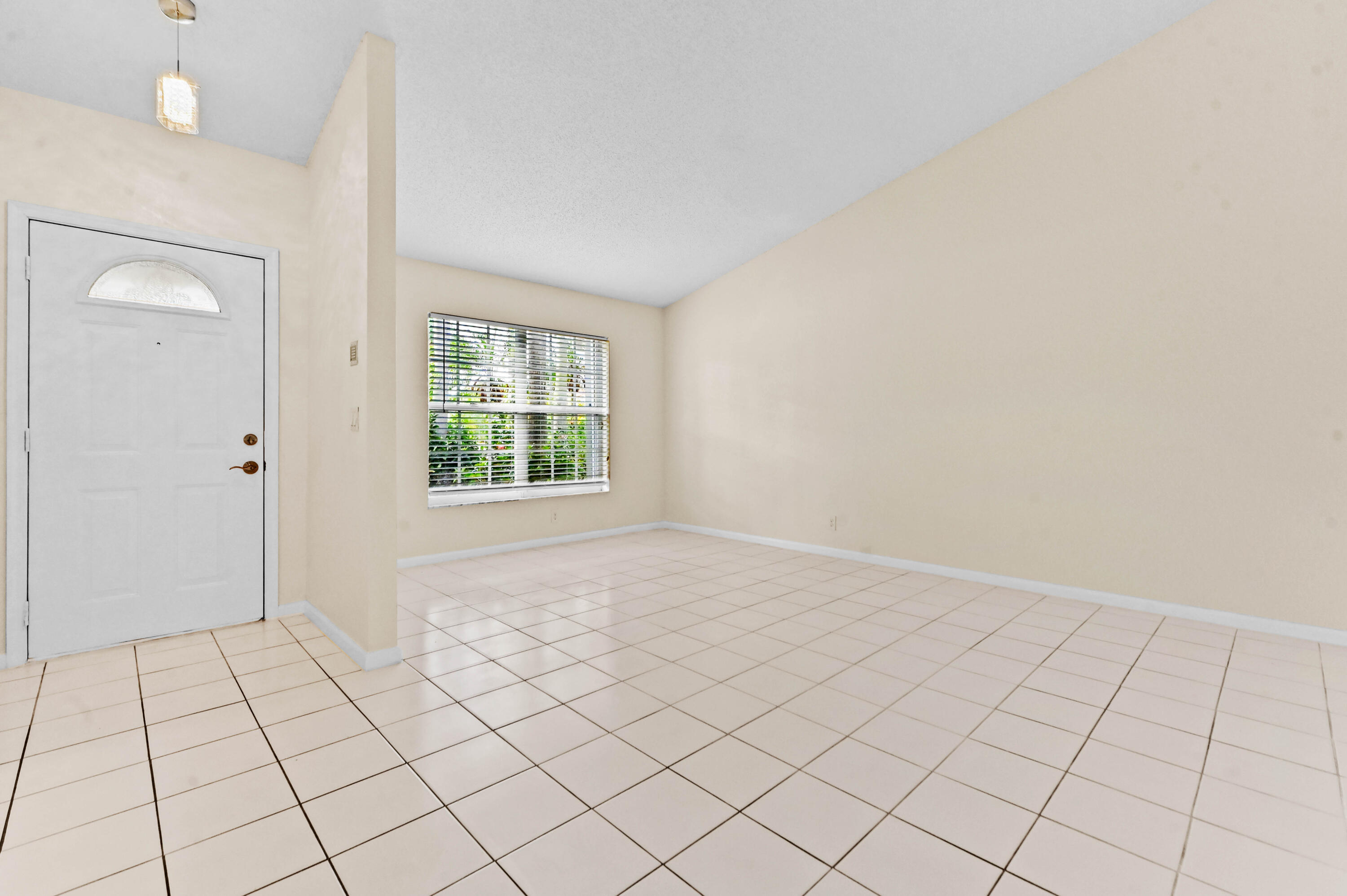 18377 Fresh Lake, Boca Raton FL 33498