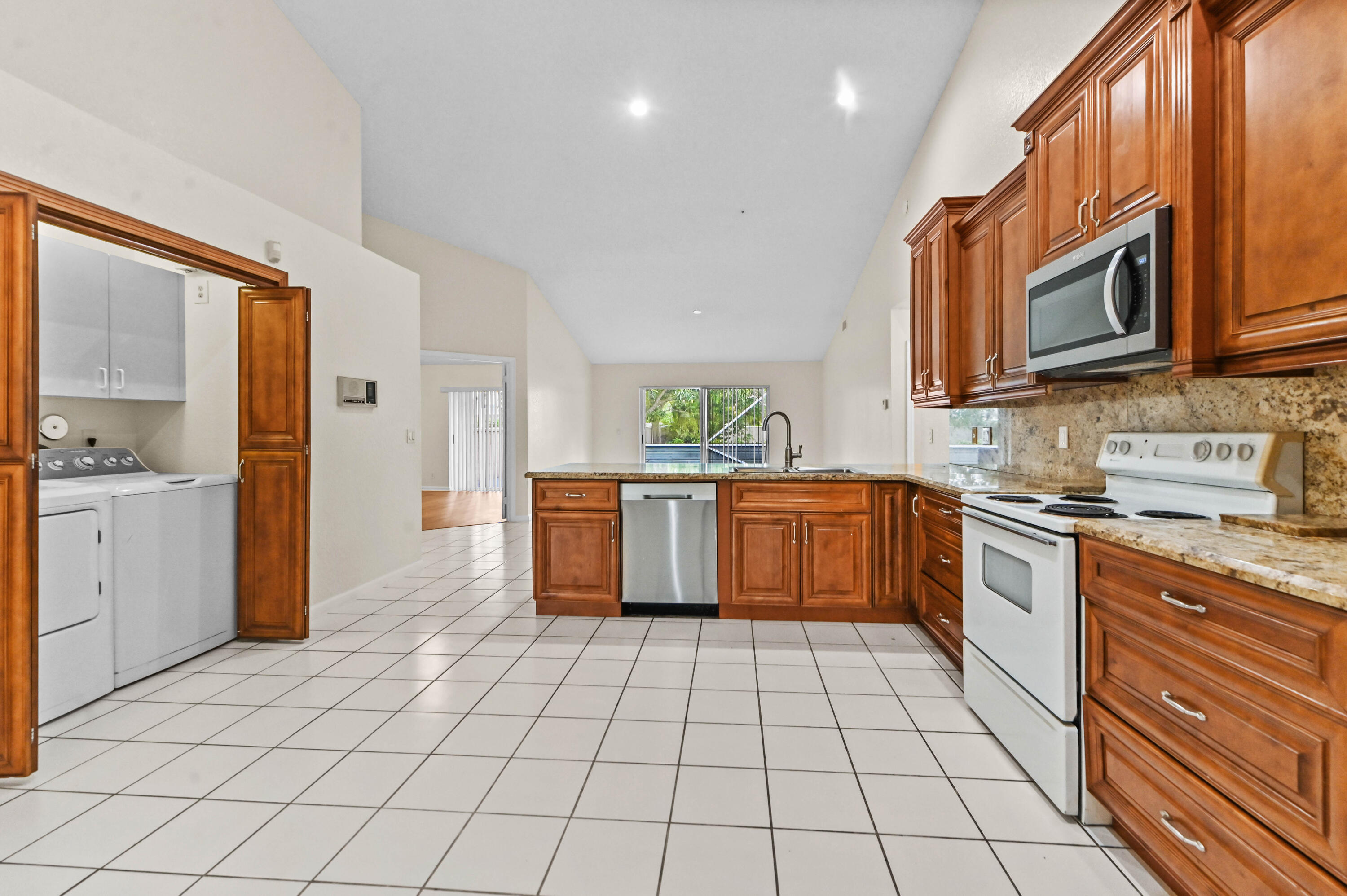 18377 Fresh Lake, Boca Raton FL 33498