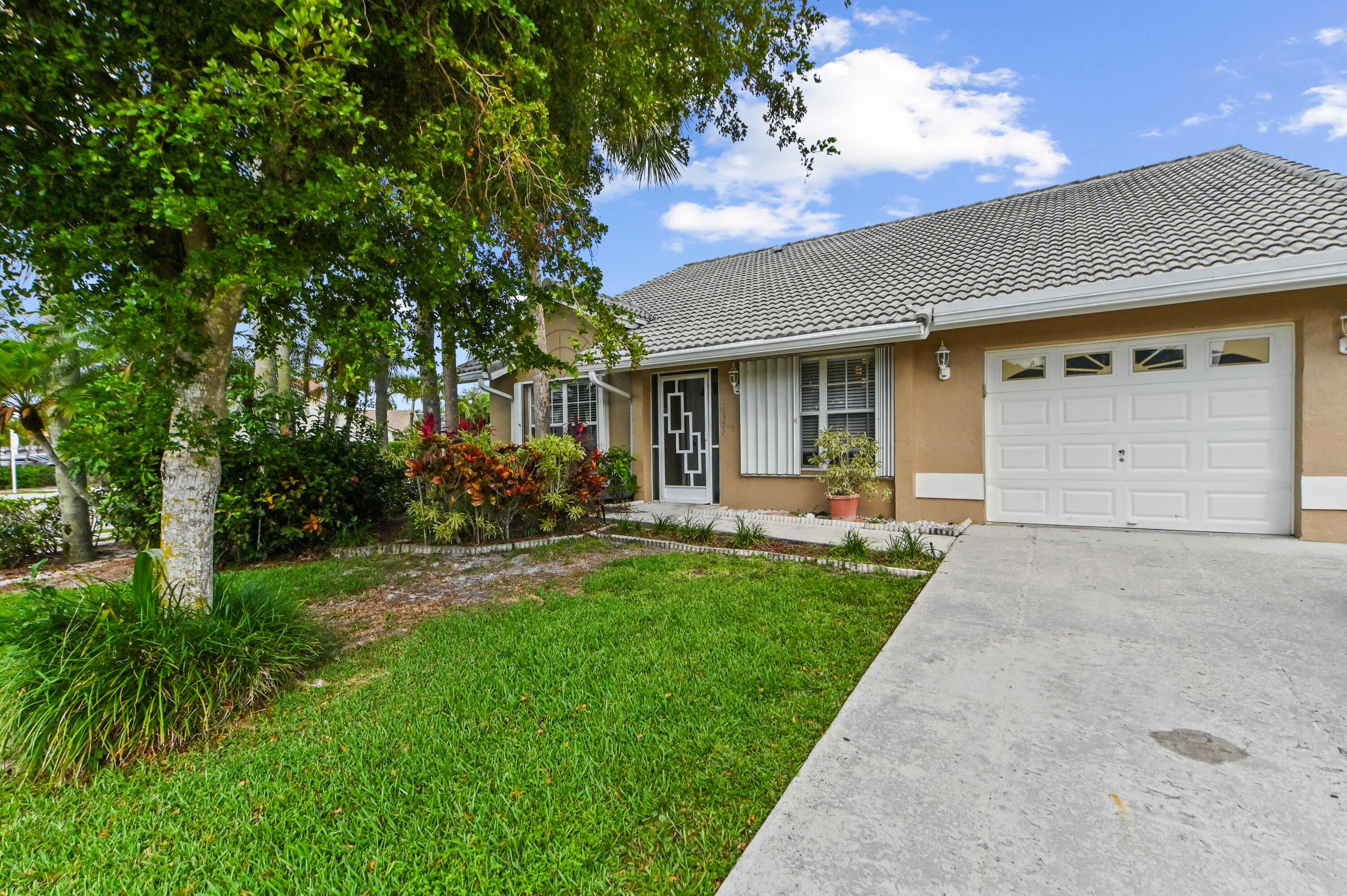 18377 Fresh Lake, Boca Raton FL 33498