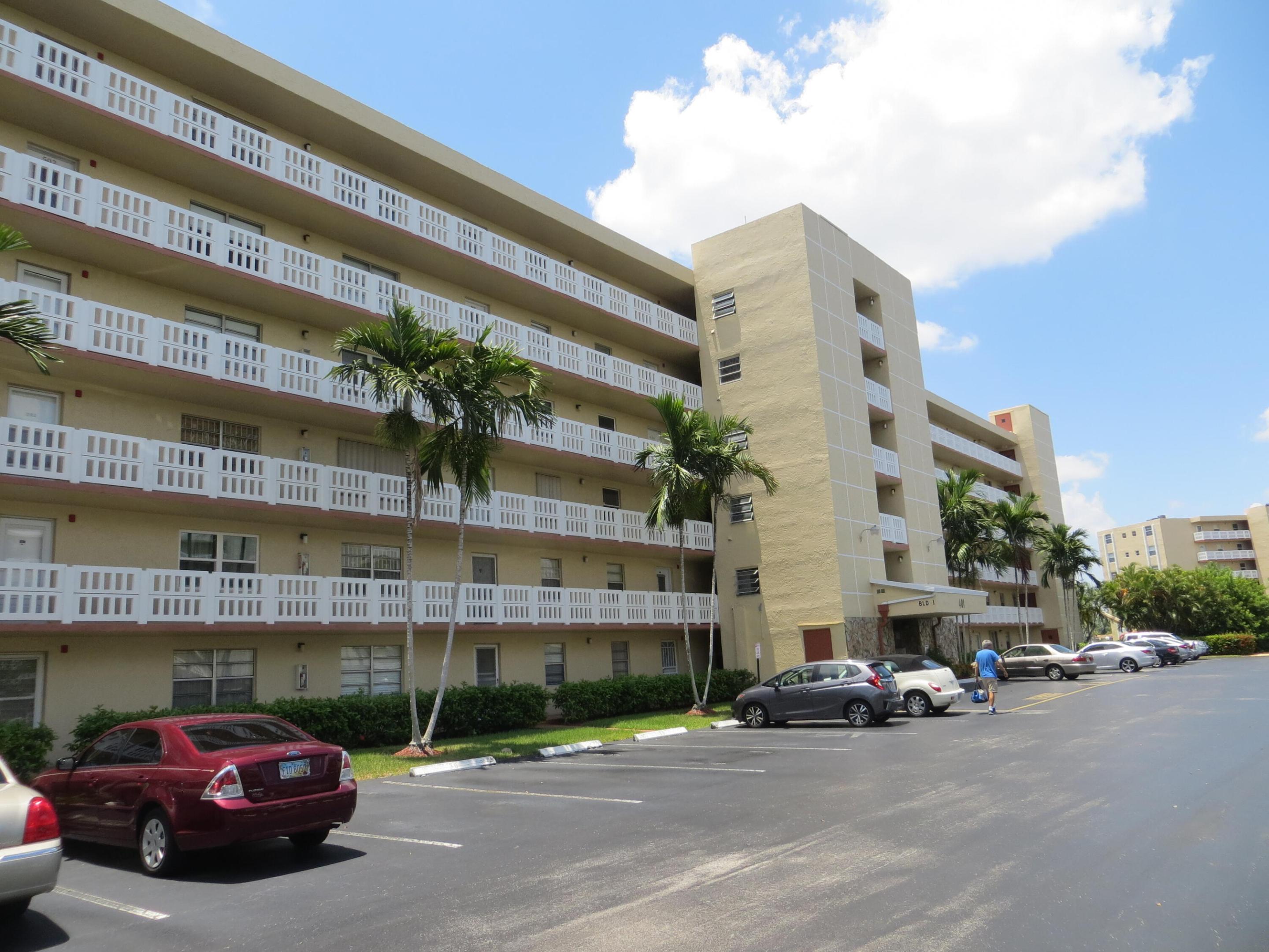401 SE 3rd #204, Dania Beach FL 33004