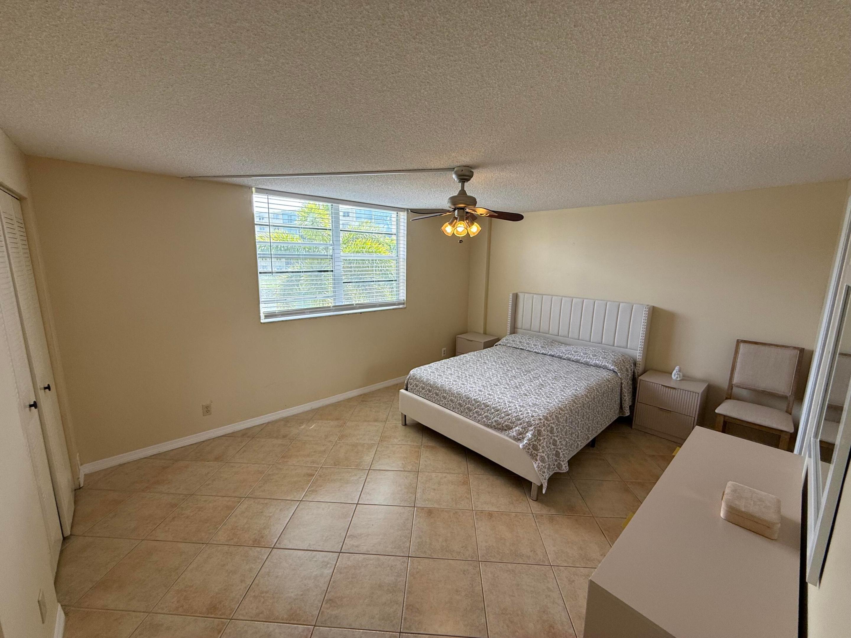 401 SE 3rd #204, Dania Beach FL 33004