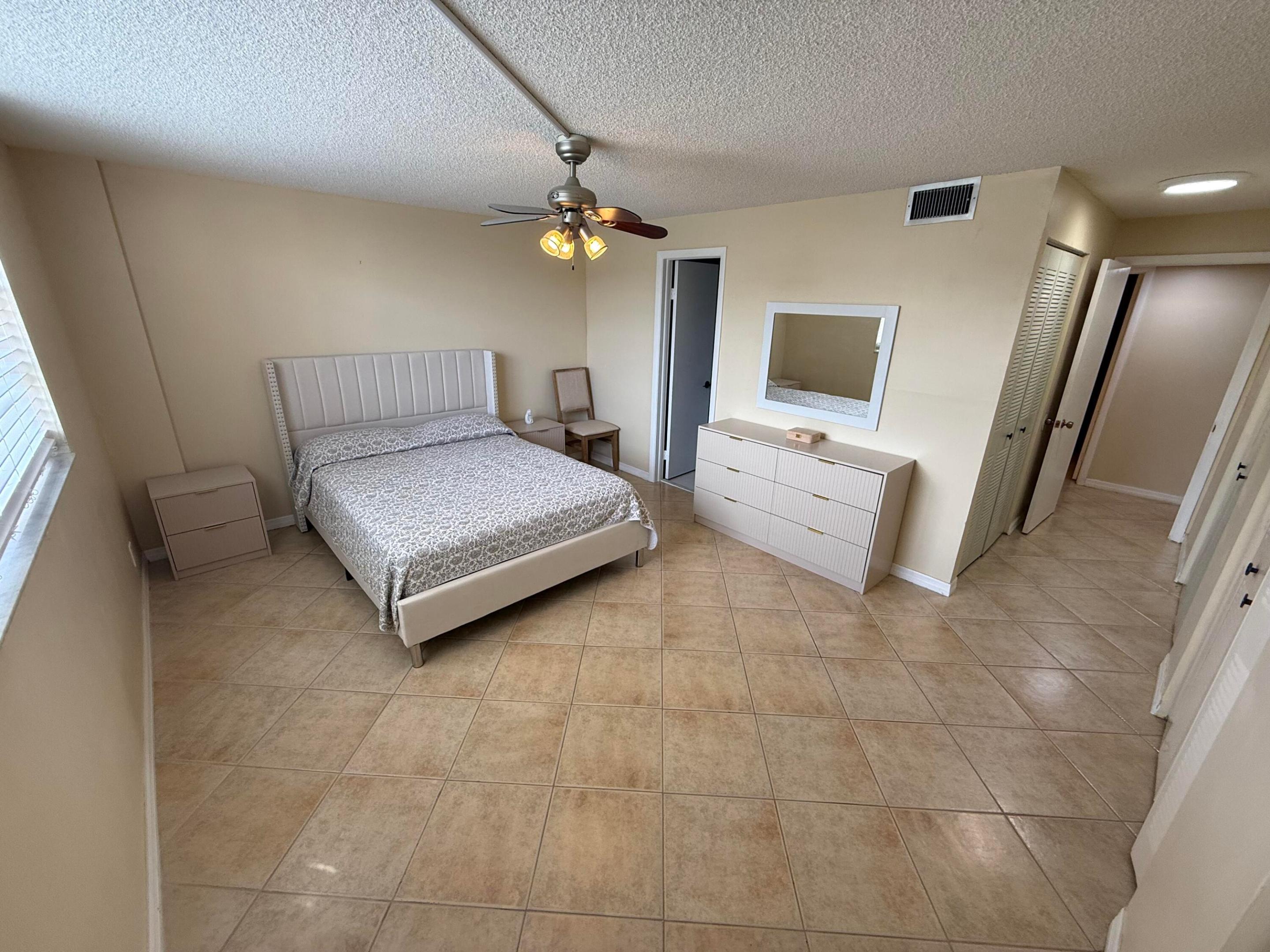 401 SE 3rd #204, Dania Beach FL 33004