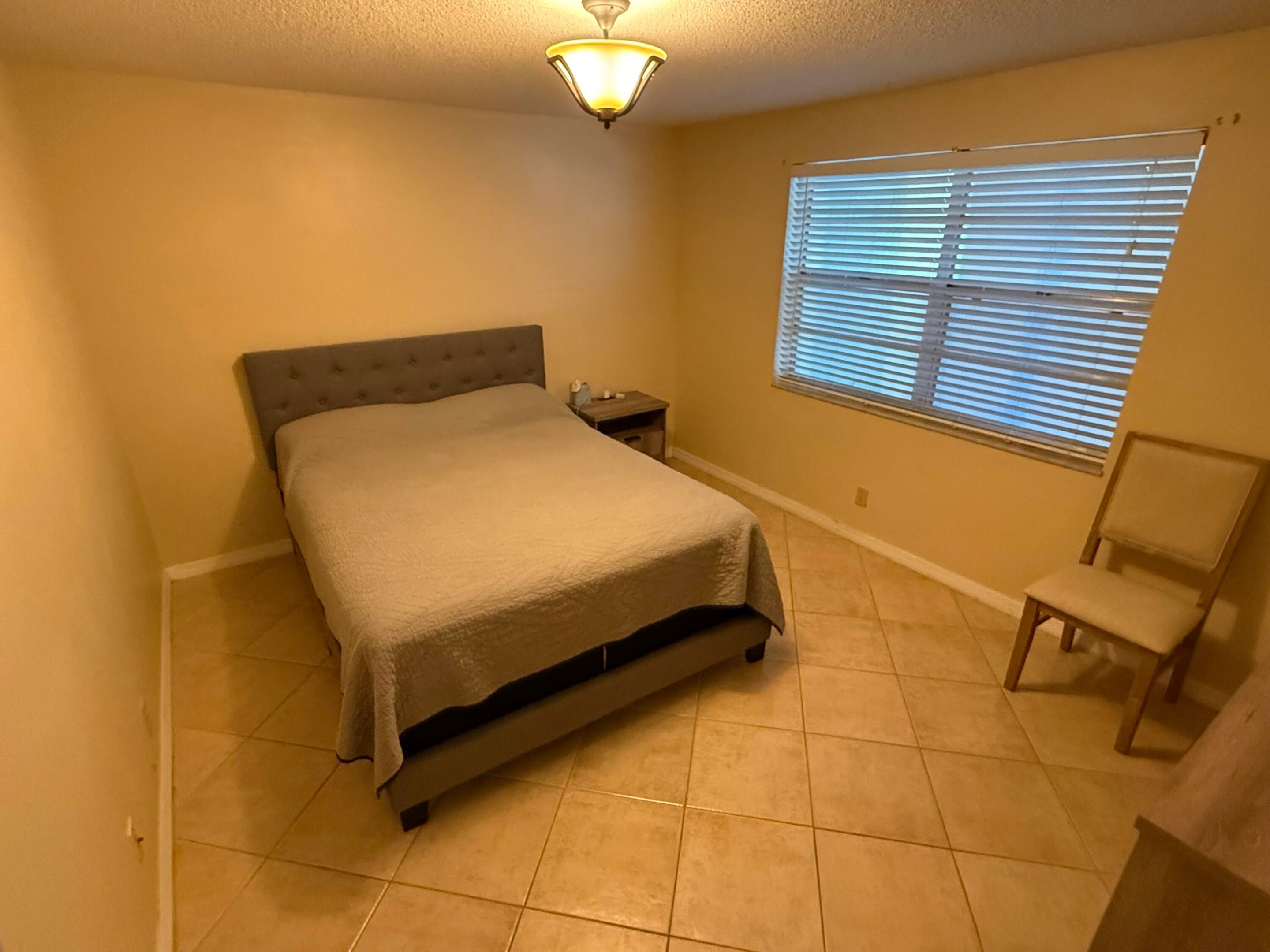 401 SE 3rd #204, Dania Beach FL 33004