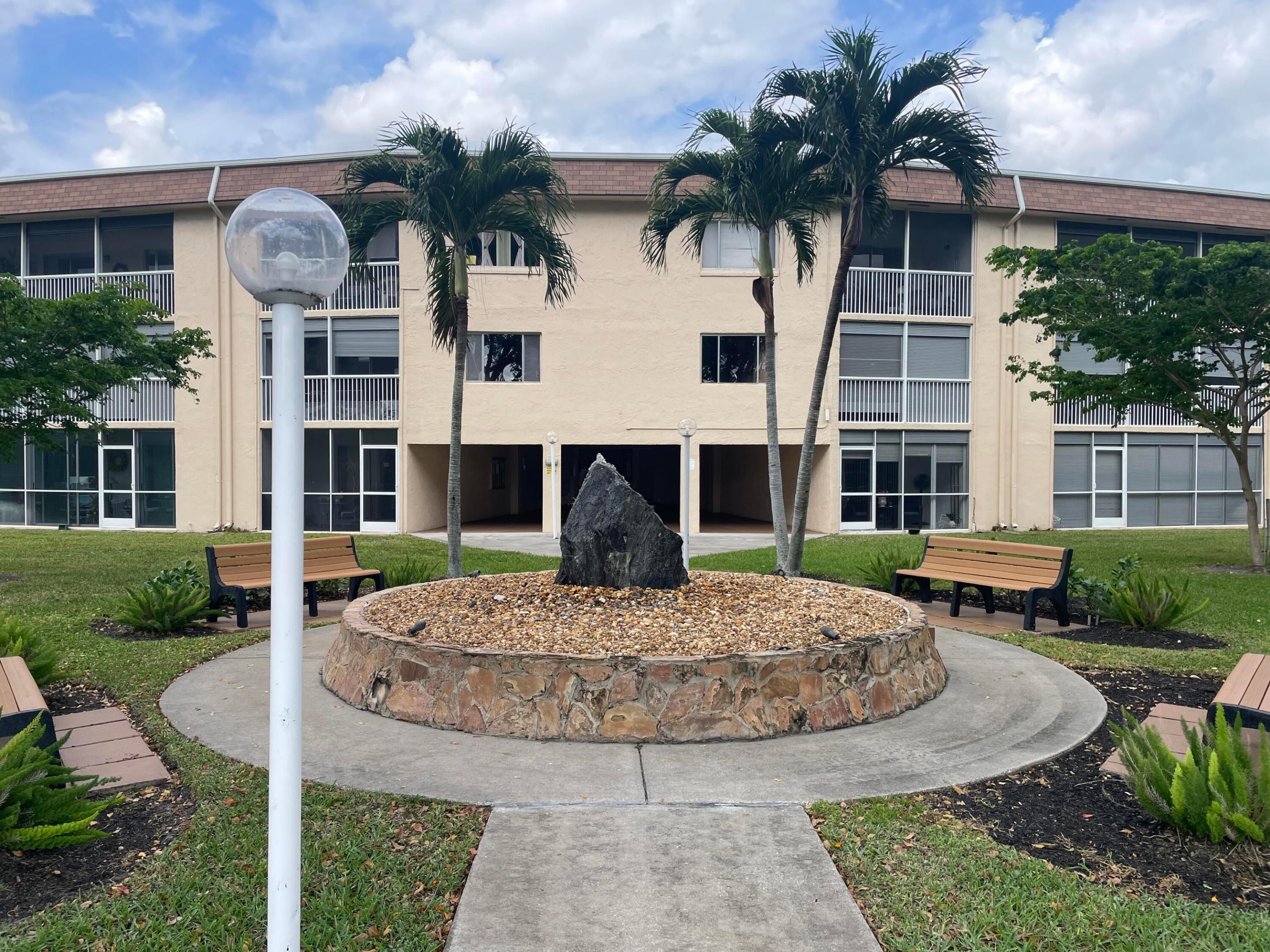700 Village Green #101, Palm Springs FL 33461
