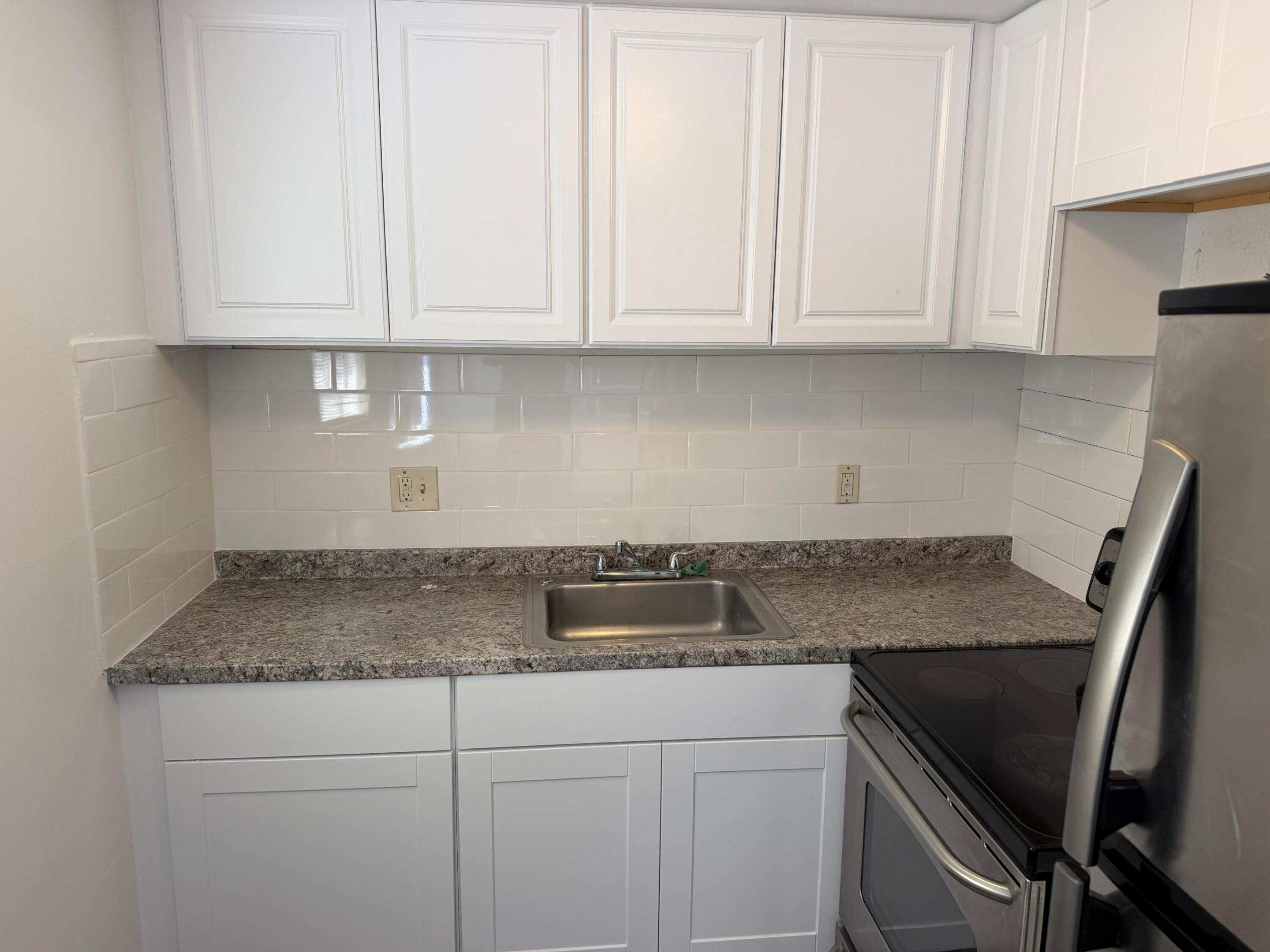 700 Village Green #101, Palm Springs FL 33461