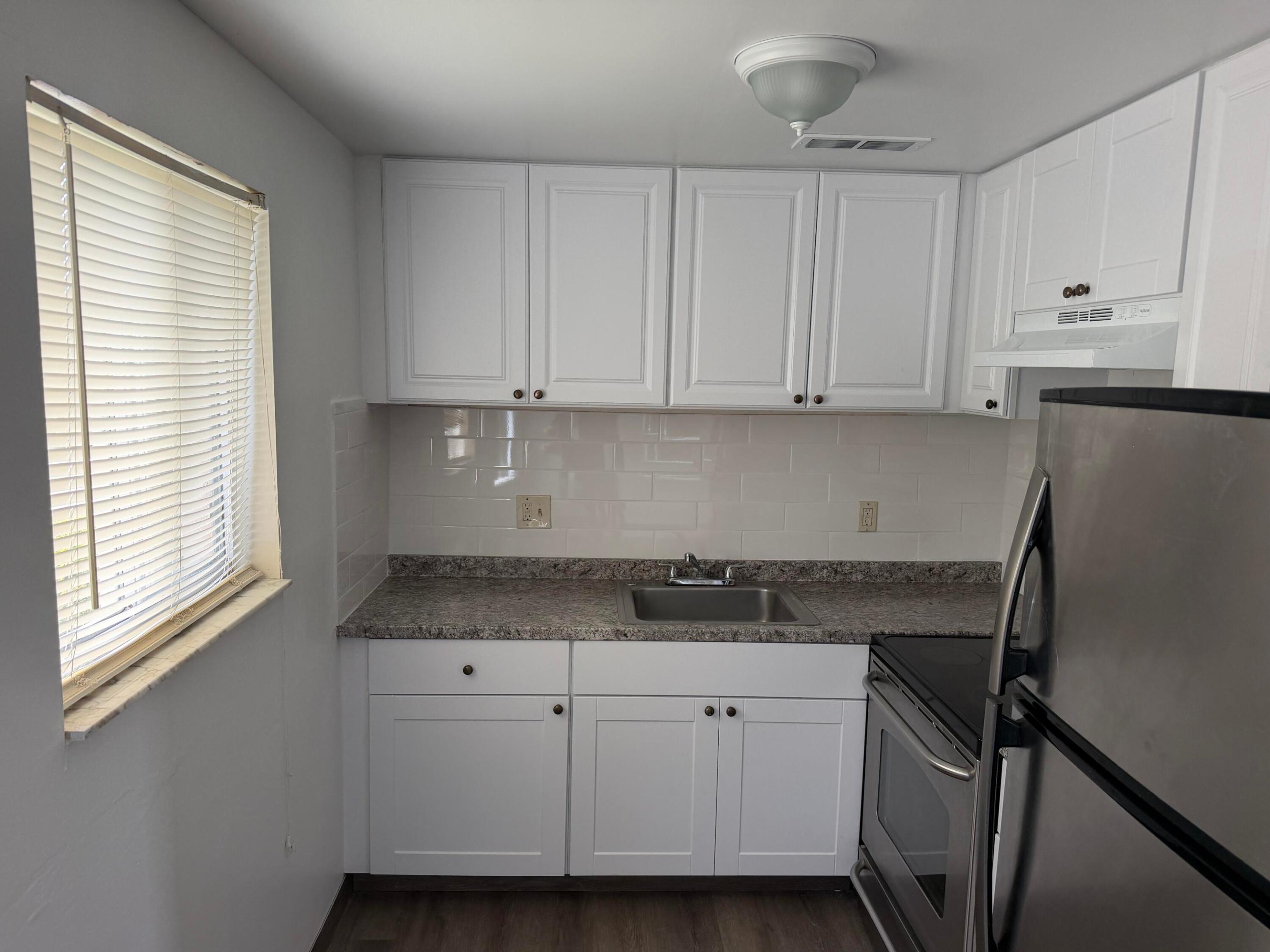 700 Village Green #101, Palm Springs FL 33461