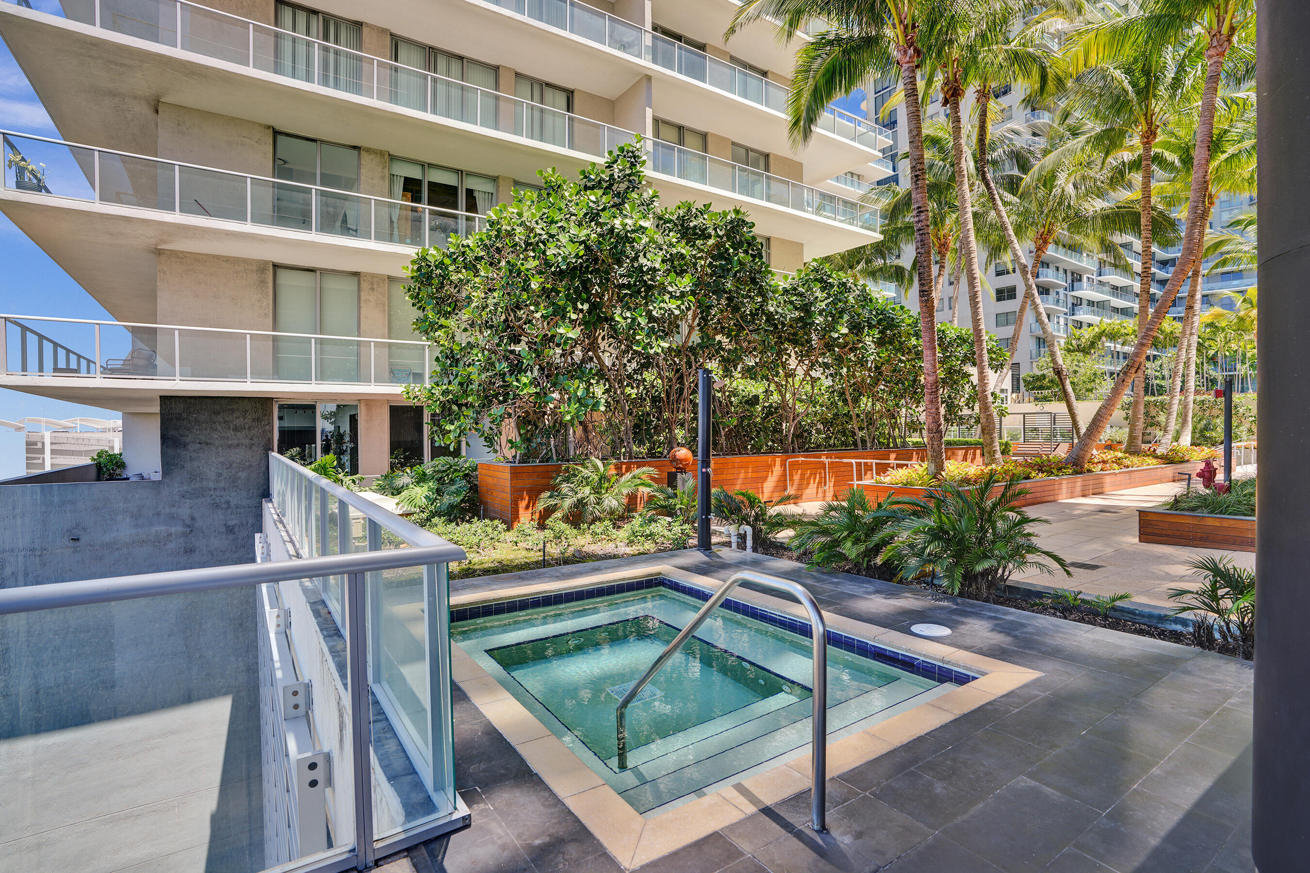 3470 E Coast #H2704, Miami FL 33137