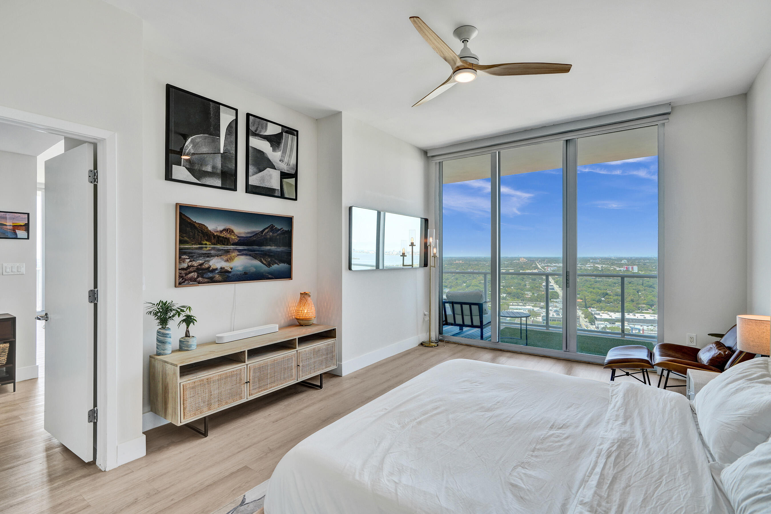 3470 E Coast #H2704, Miami FL 33137