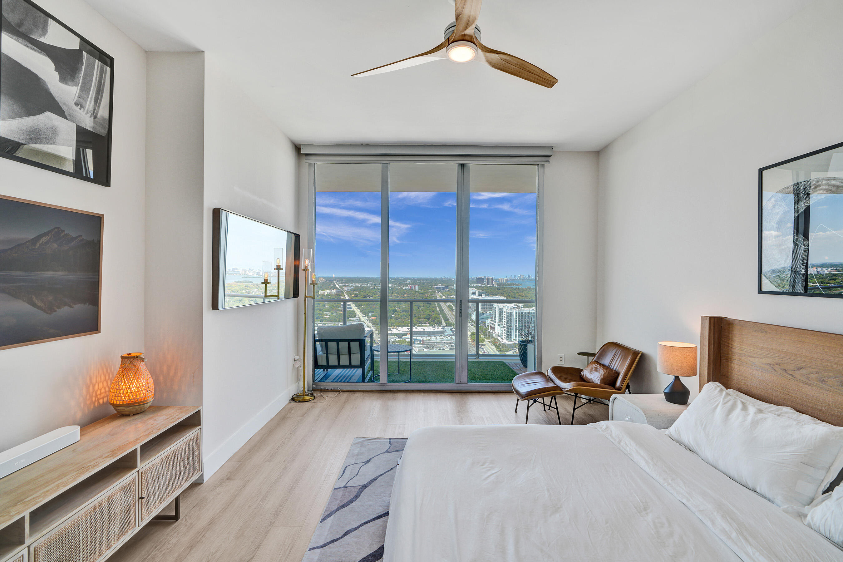 3470 E Coast #H2704, Miami FL 33137