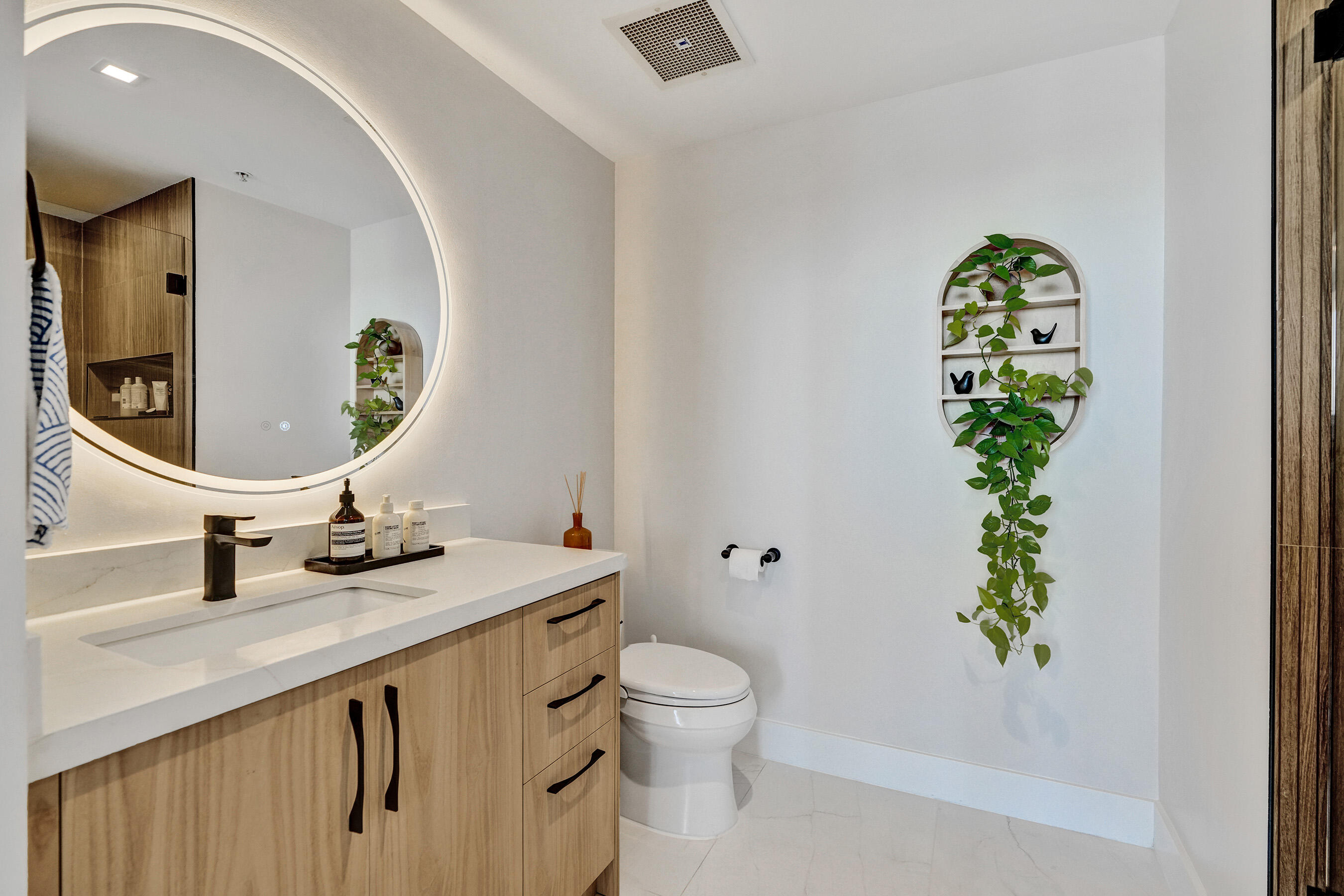 3470 E Coast #H2704, Miami FL 33137