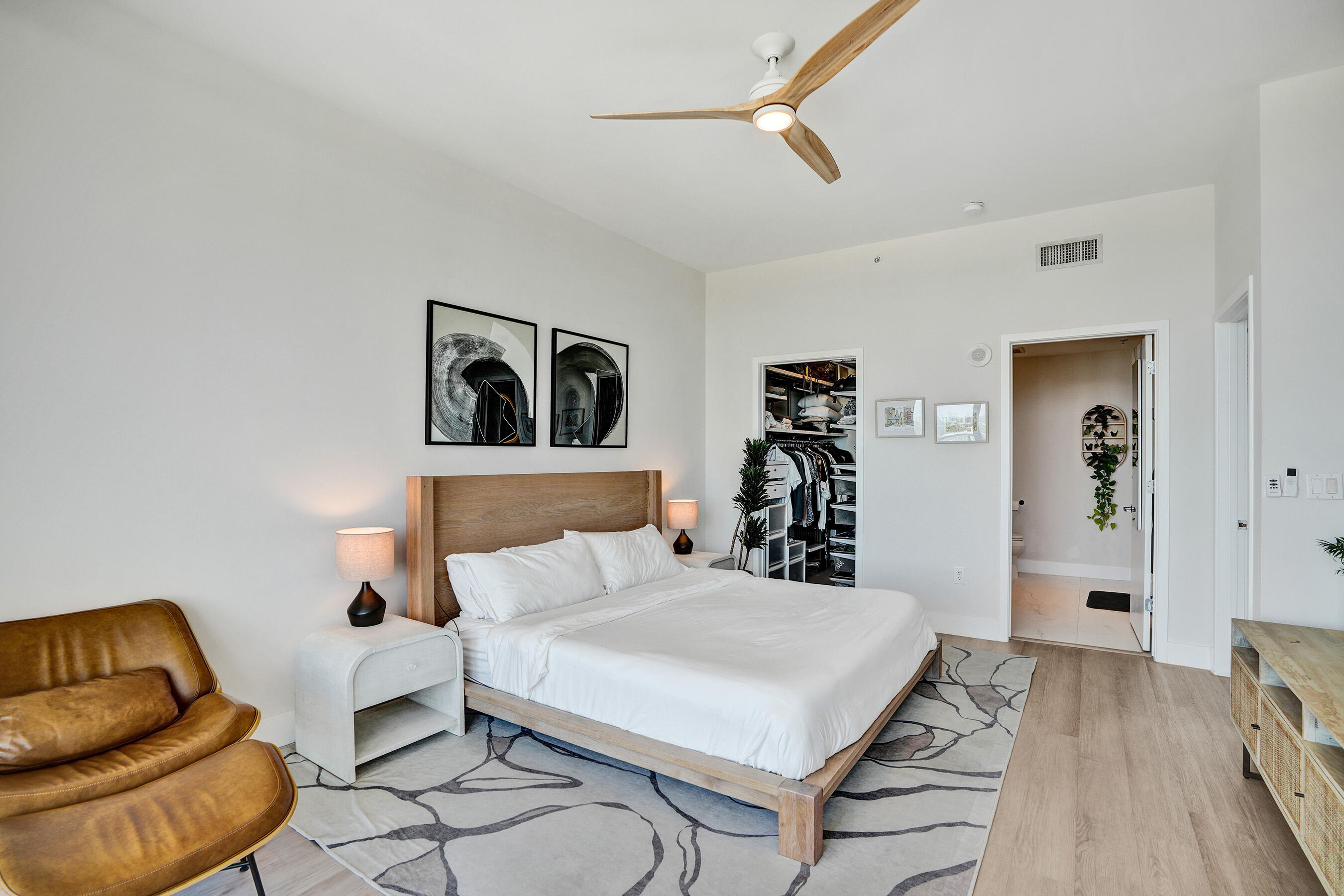 3470 E Coast #H2704, Miami FL 33137