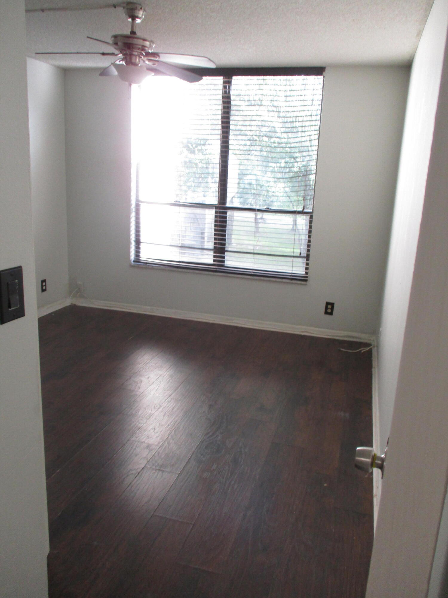 6751 N University #320, Tamarac FL 33321