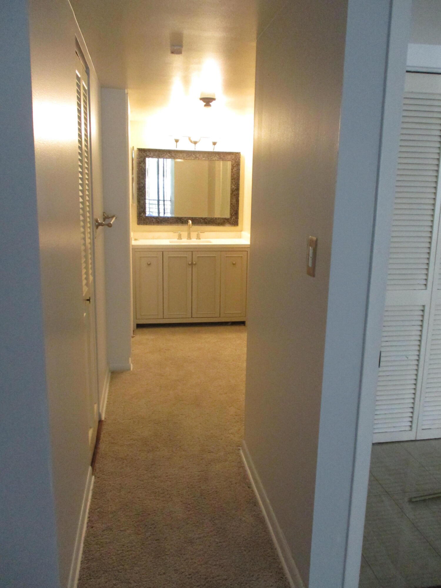 6751 N University #320, Tamarac FL 33321