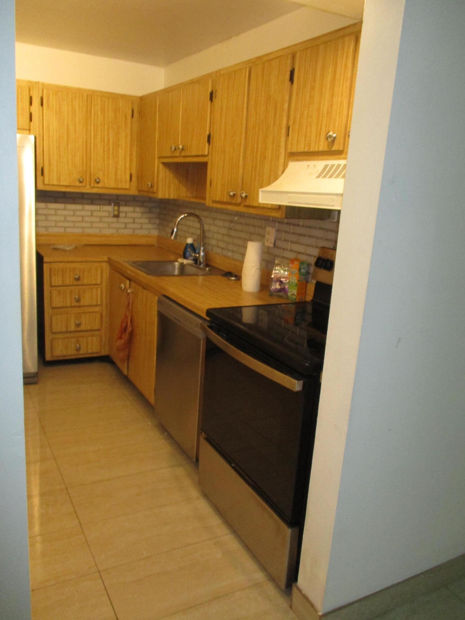 6751 N University #320, Tamarac FL 33321