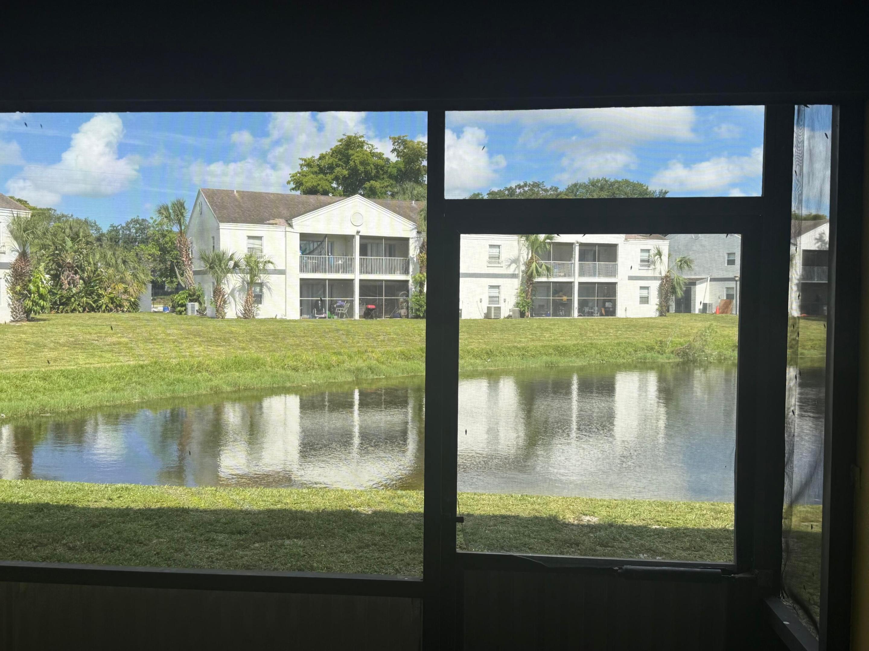 2511 NW 56th #111, Lauderhill FL 33313