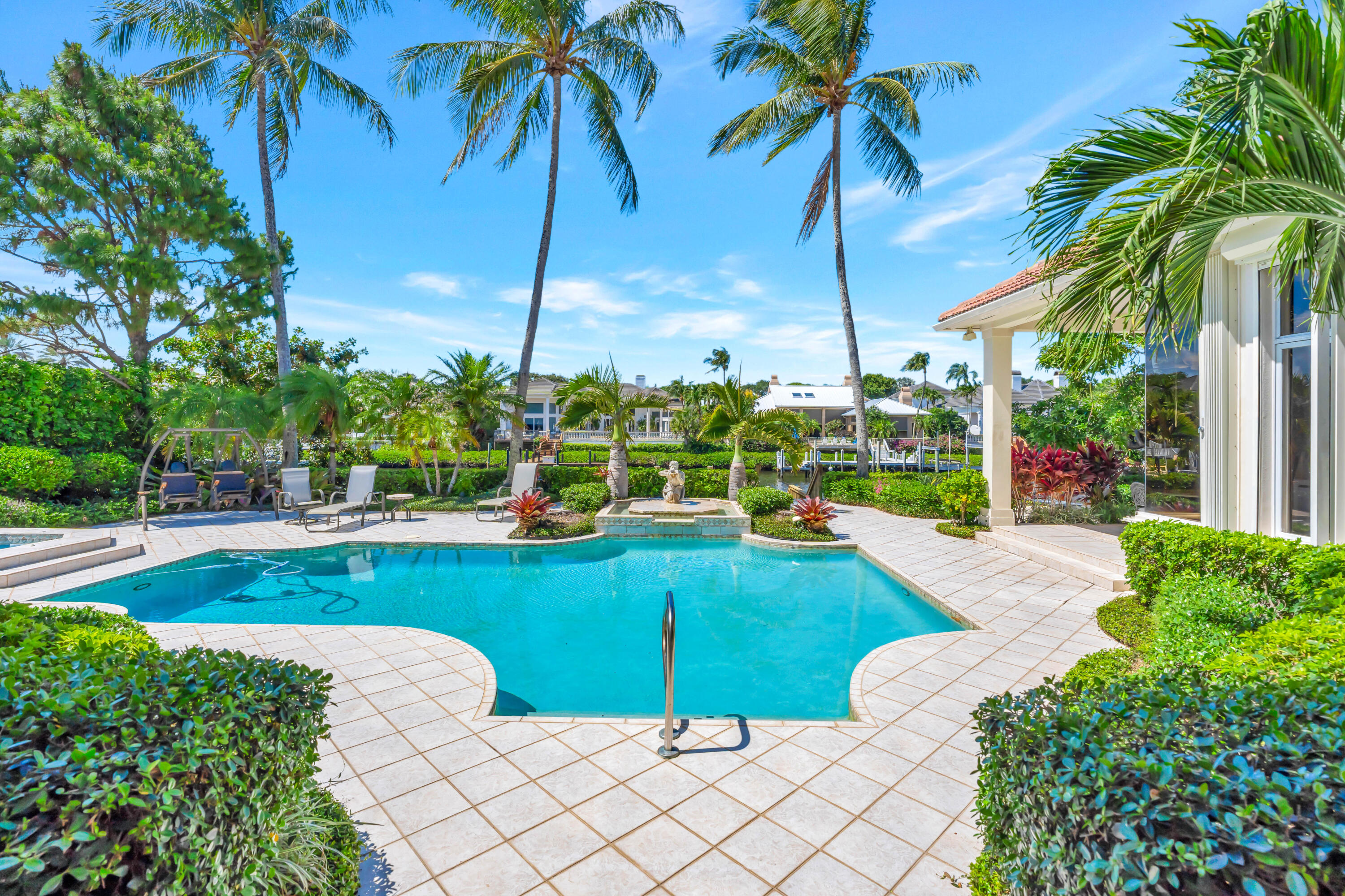 416 Mariner, Jupiter FL 33477