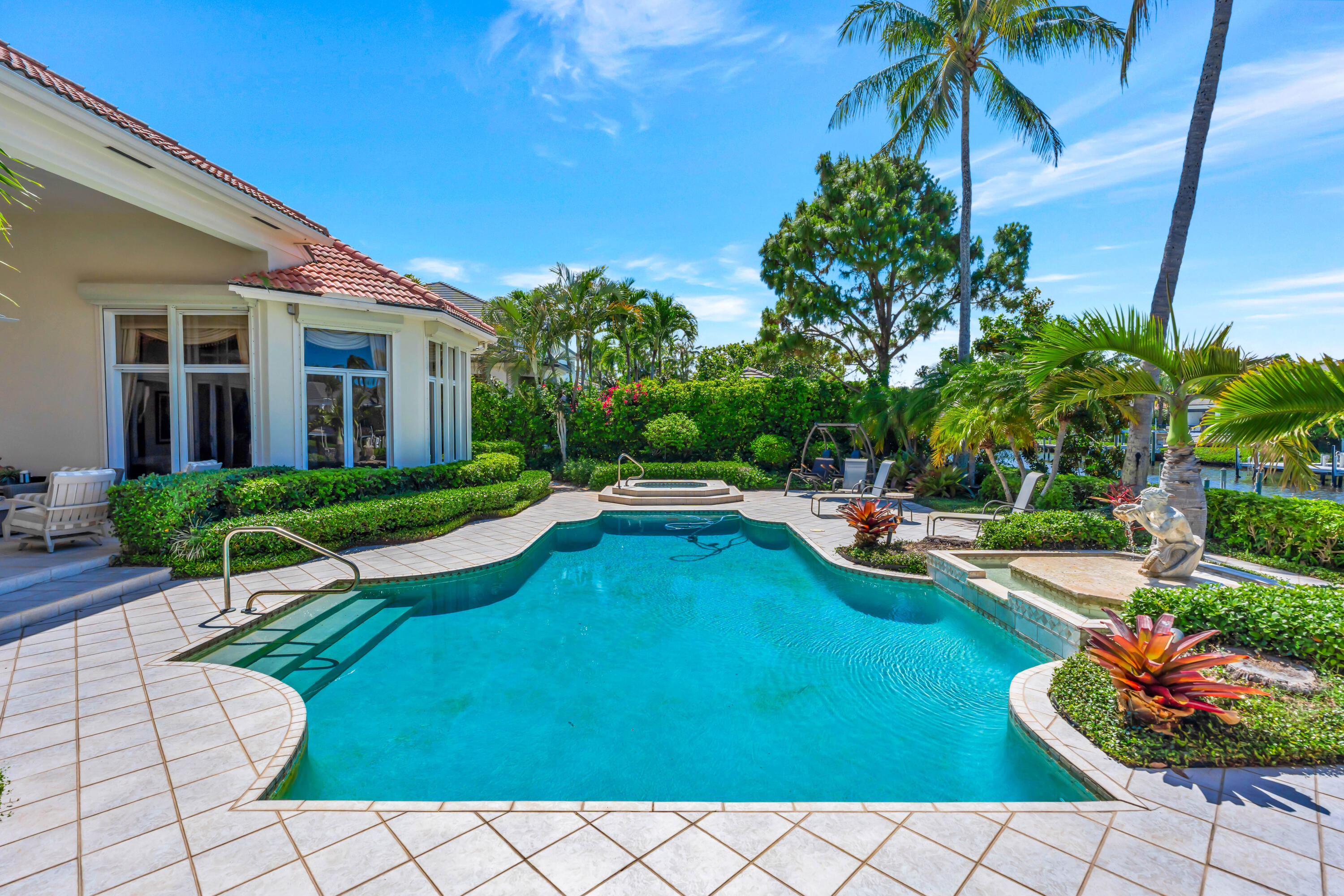 416 Mariner, Jupiter FL 33477